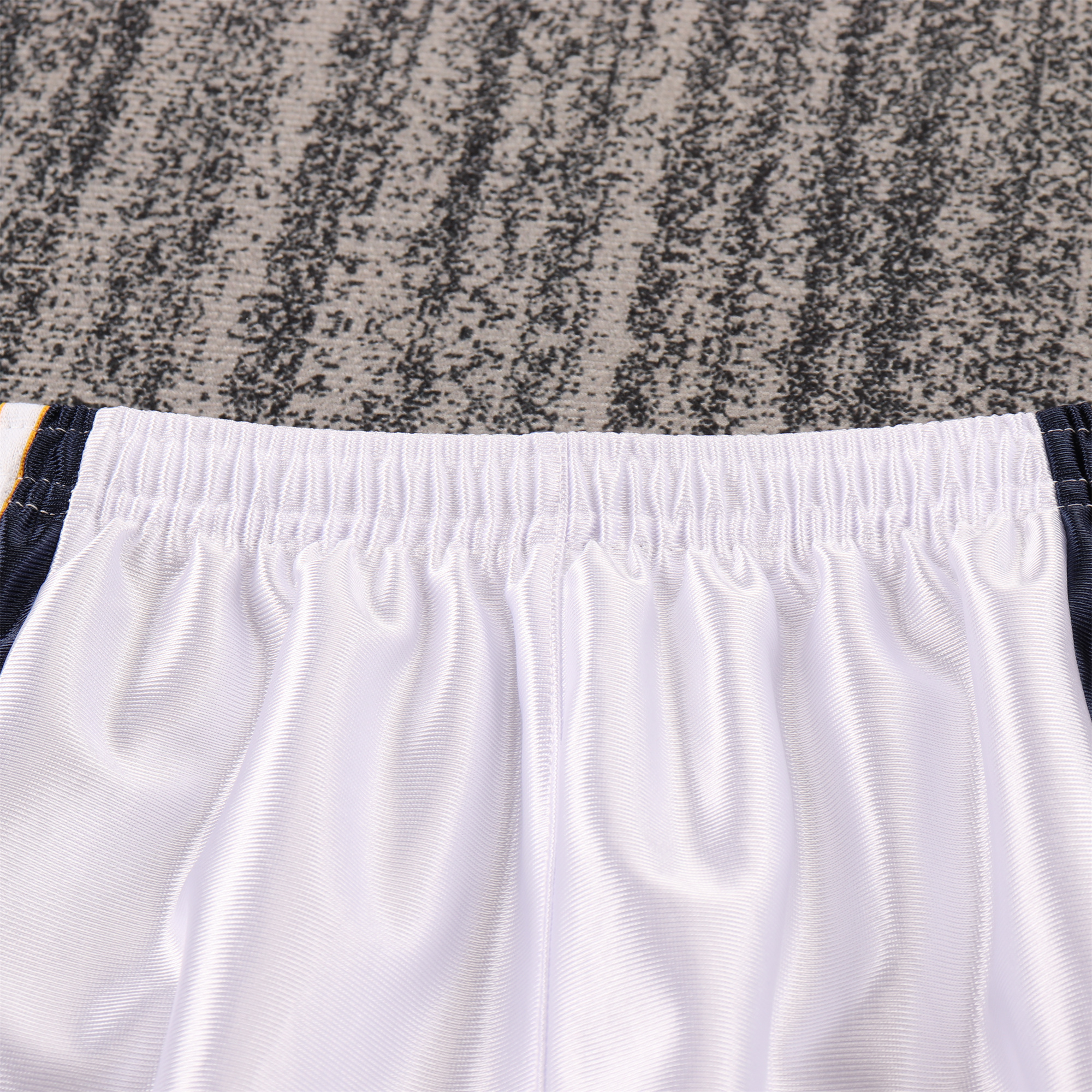 ManixJersey.com | Retro Real Madrid 1998-00 Home Kids Kit -Customize Name, Number and Patch | Worldwide Shipping