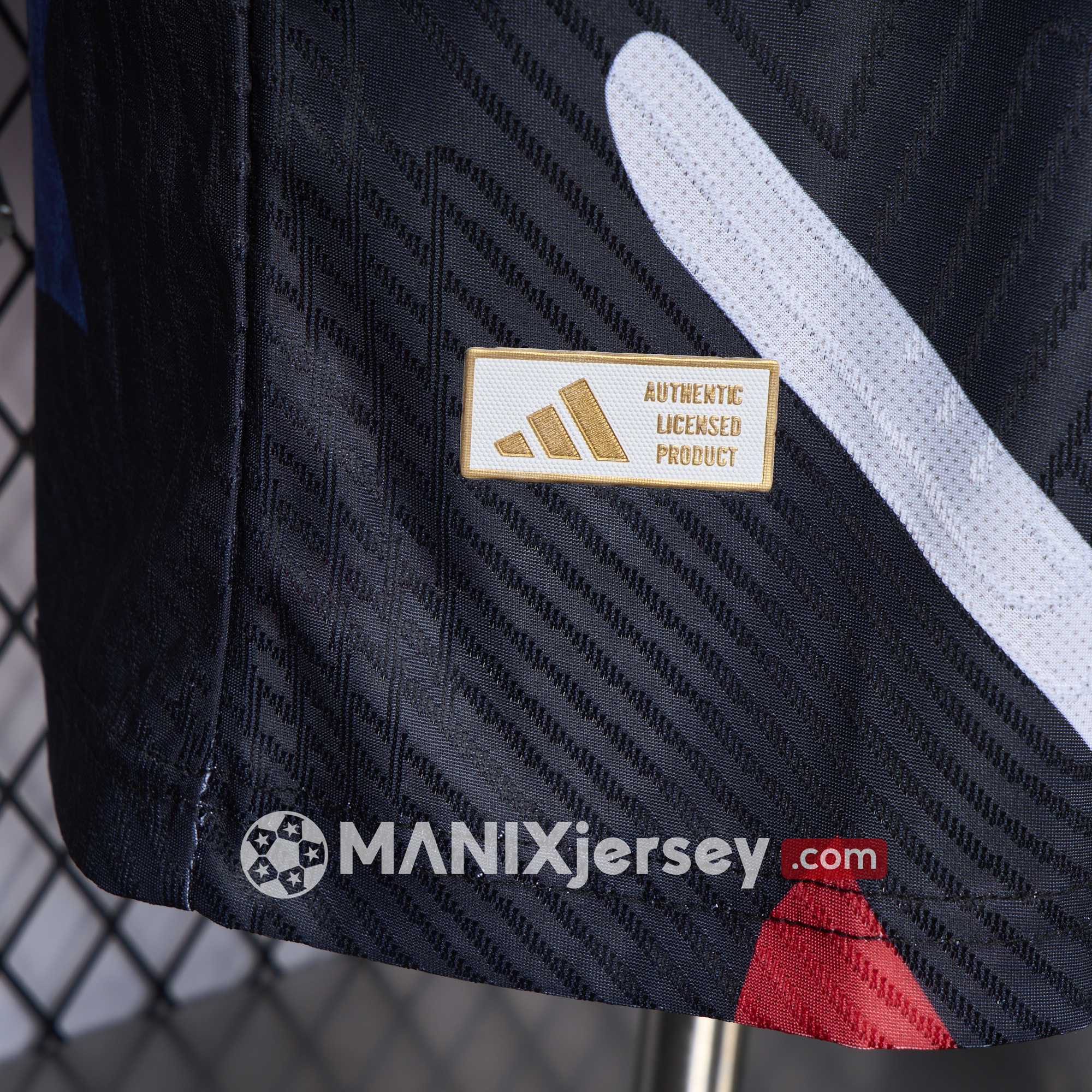 ManixJersey.com | Manchester United 24-25 Pre-Match Traning Jersey - Player Version -Customize Name, Number and Patch | Worldwide Shipping