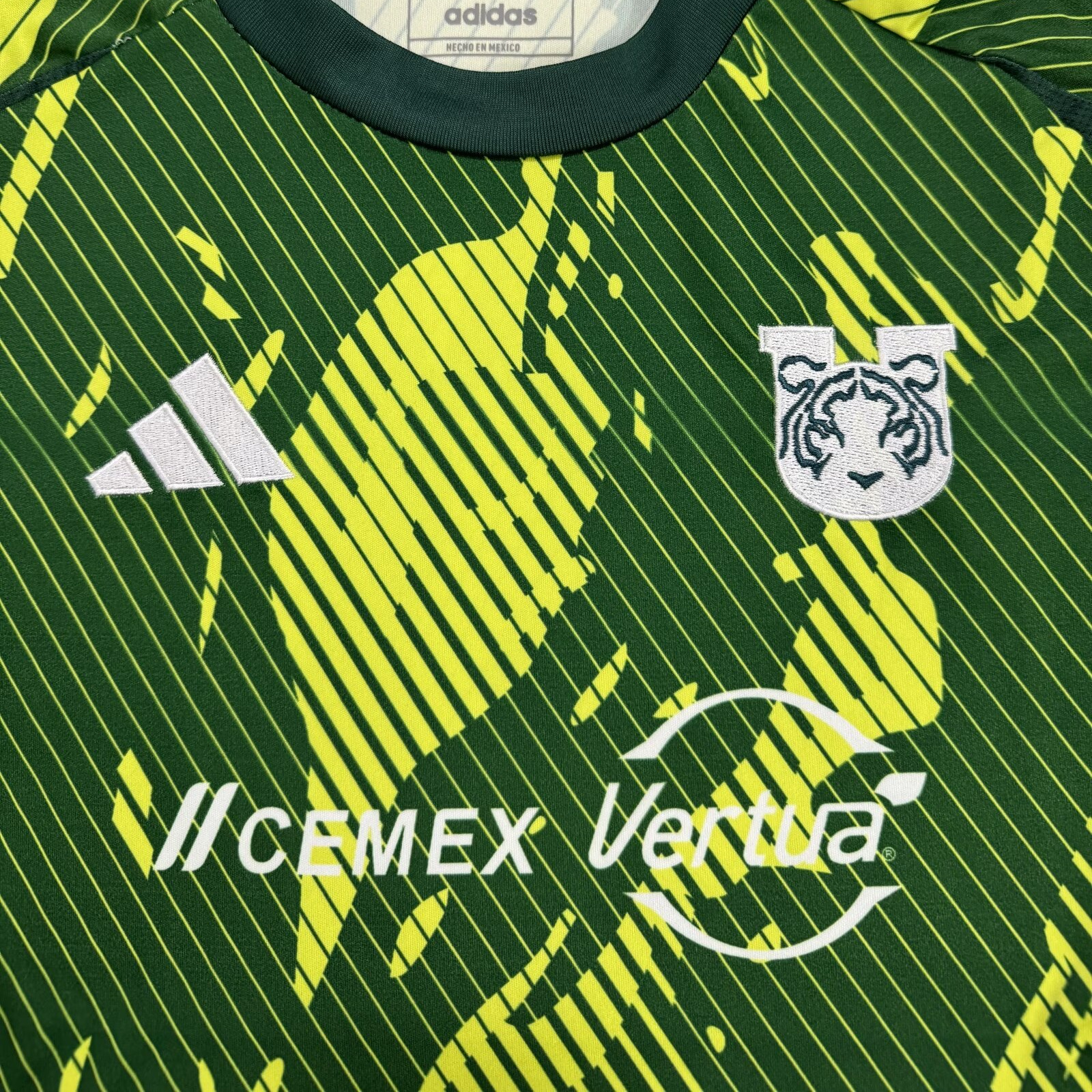 ManixJersey.com | Women's Tigres UANL 24-25 Green Special Edition Jersey -Customize Name, Number and Patch | Worldwide Shipping