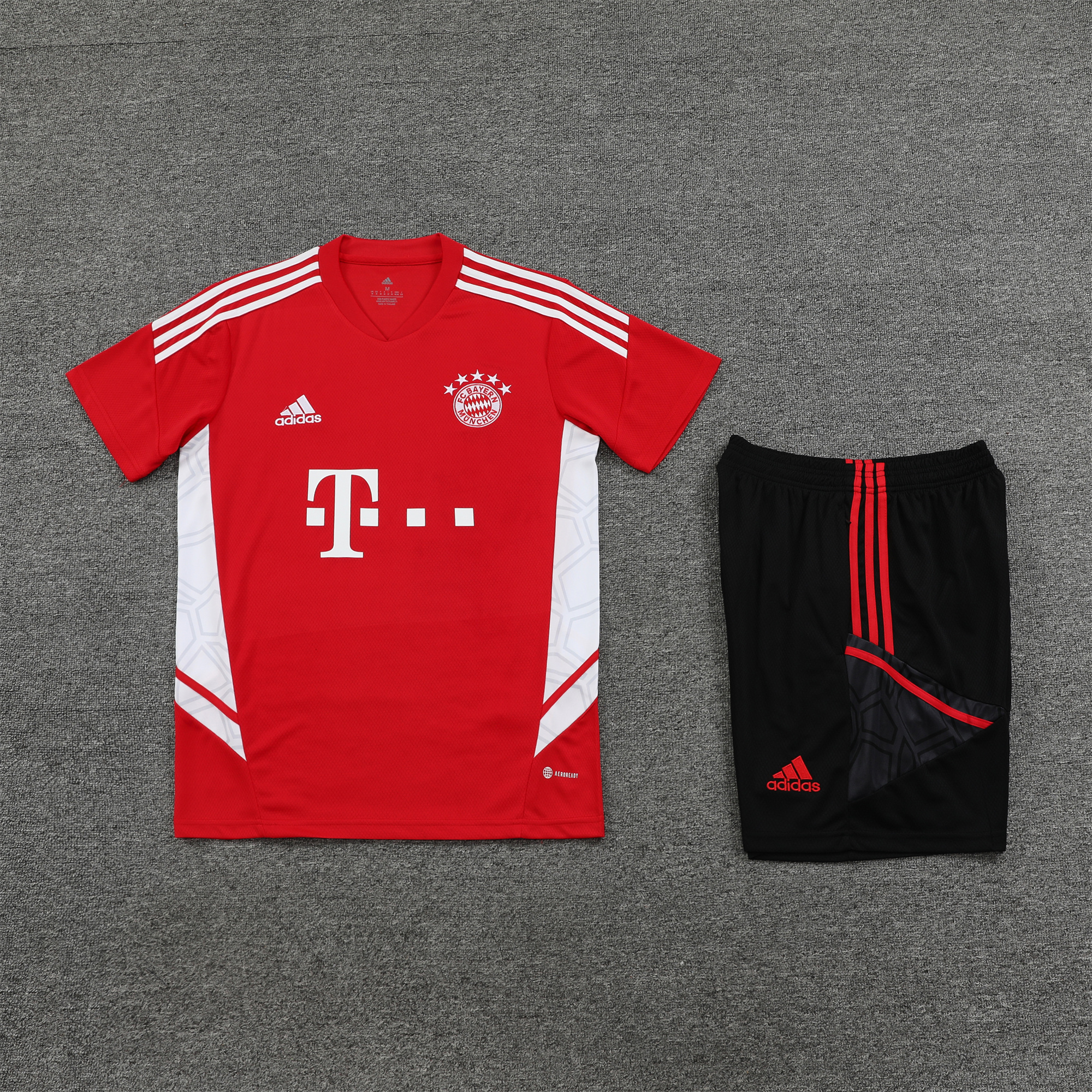 Bayern Munich 23-24 Short-Sleeve Training Set - Red:football jersey mysite: unitedjerseyfootball 邓江浪:football