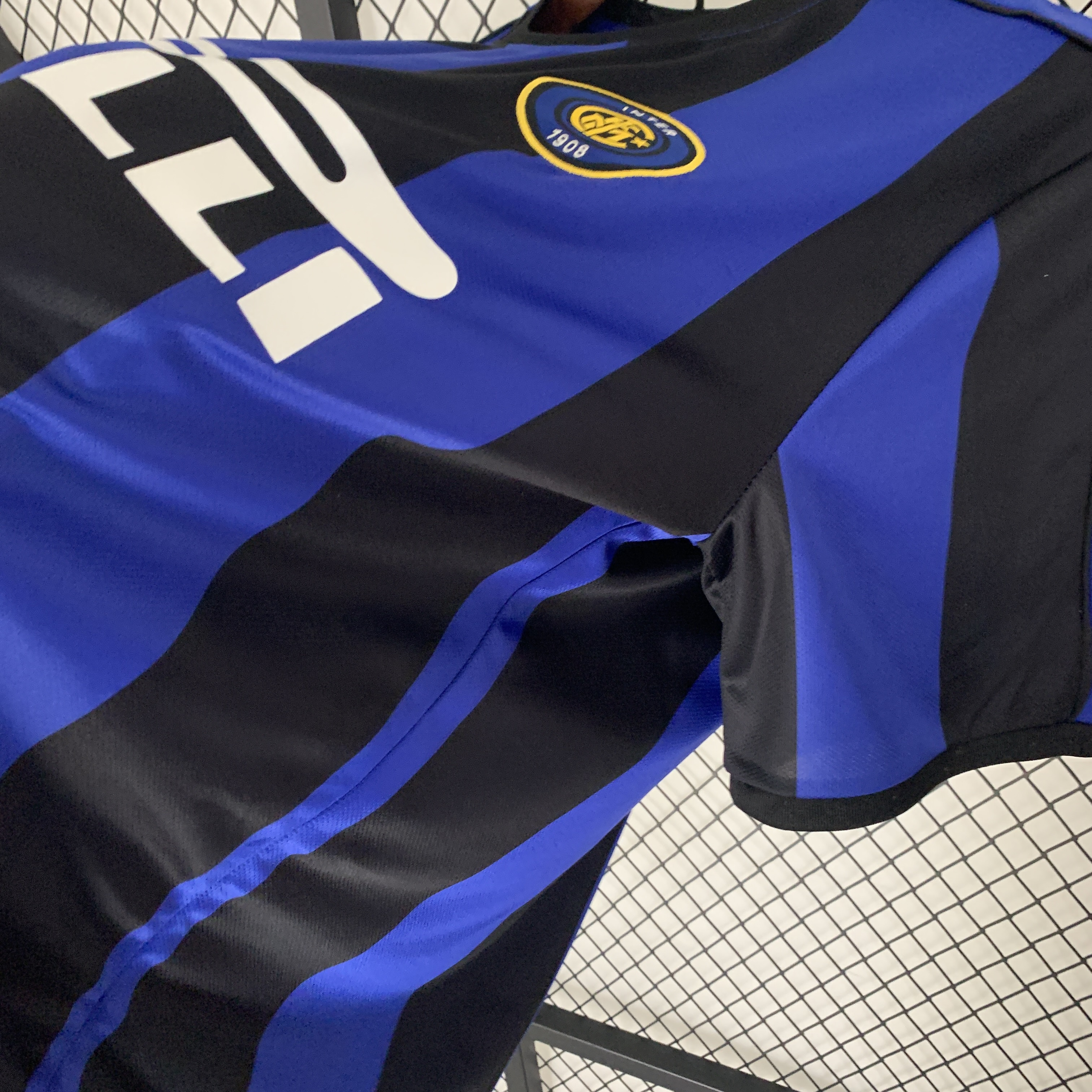 ManixJersey.com | Retro Inter Milan 1999-00 Home Stadium Jersey -Customize Name, Number and Patch | Worldwide Shipping