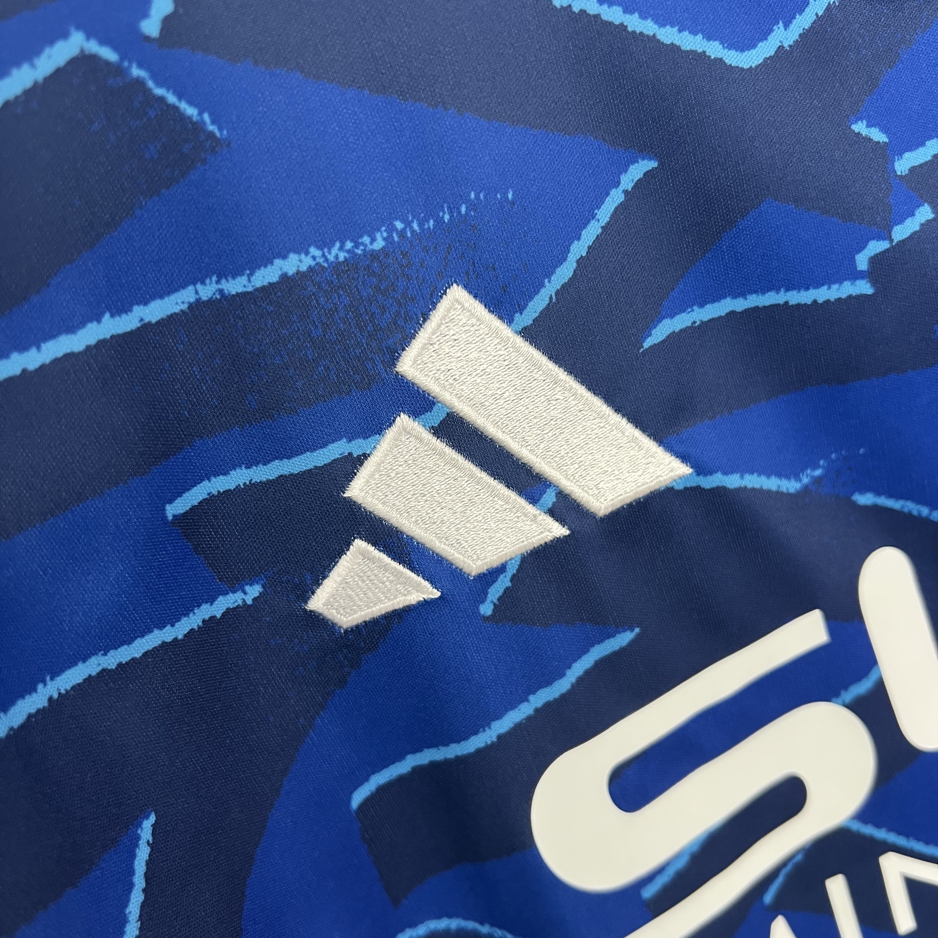 Schalke 04 25-26 Home(Leaked Version) Jersey - Fans Version:football jersey mysite: unitedjerseyfootball 邓江浪:football
