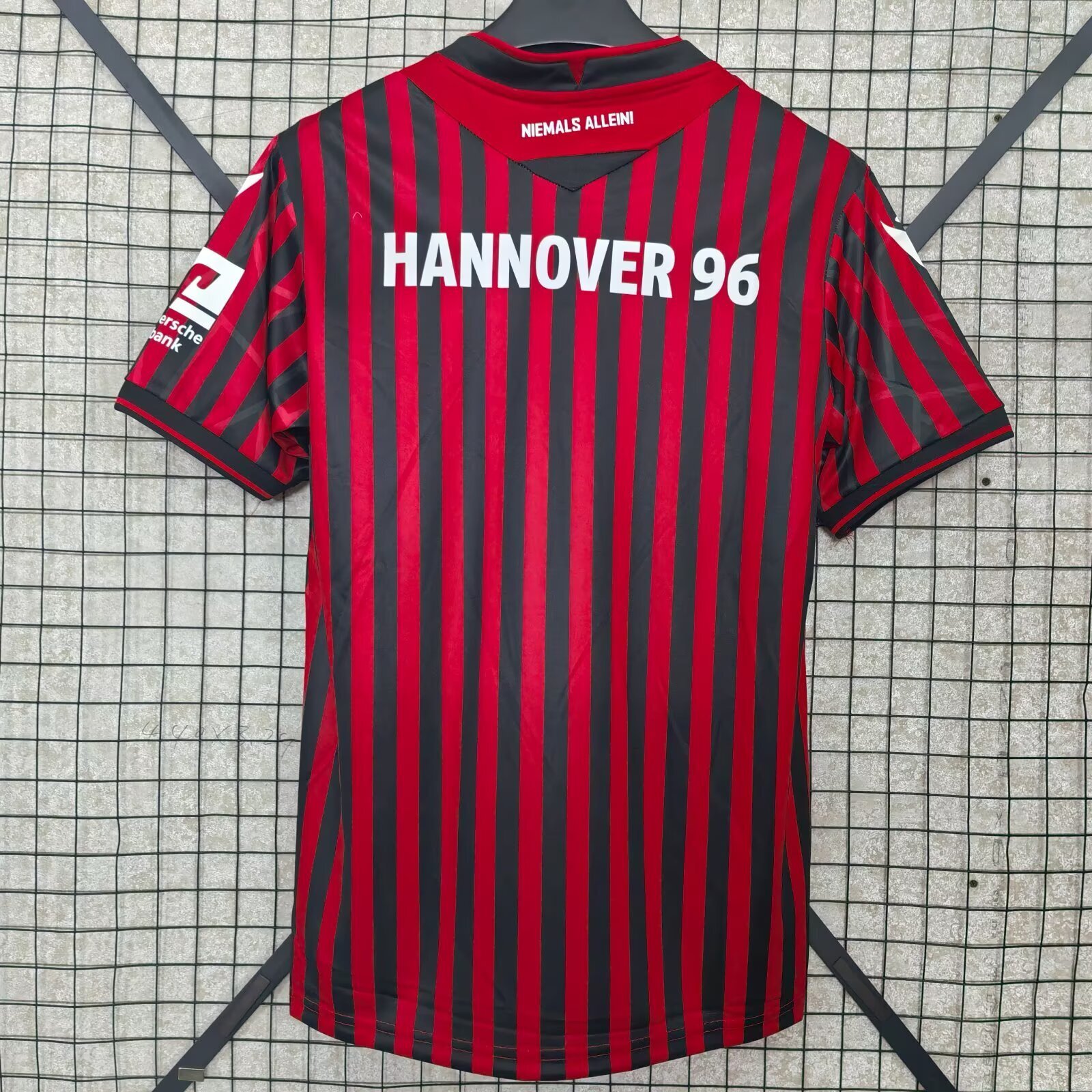 Hannover 96 25-26 Away Jersey - Fans Version:football jersey mysite: unitedjerseyfootball 邓江浪:football