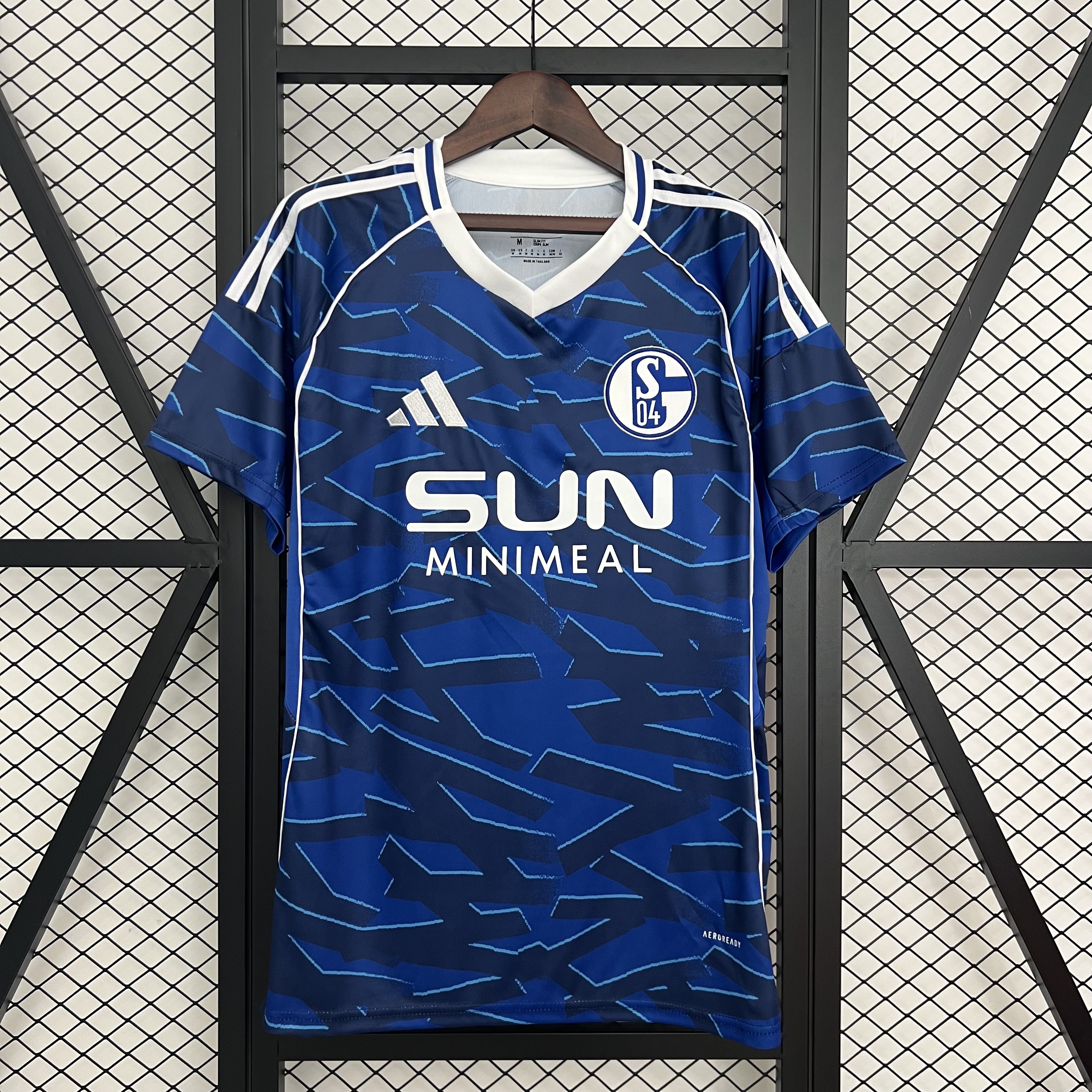 Schalke 04 25-26 Home(Leaked Version) Jersey - Fans Version:football jersey mysite: unitedjerseyfootball 邓江浪:football