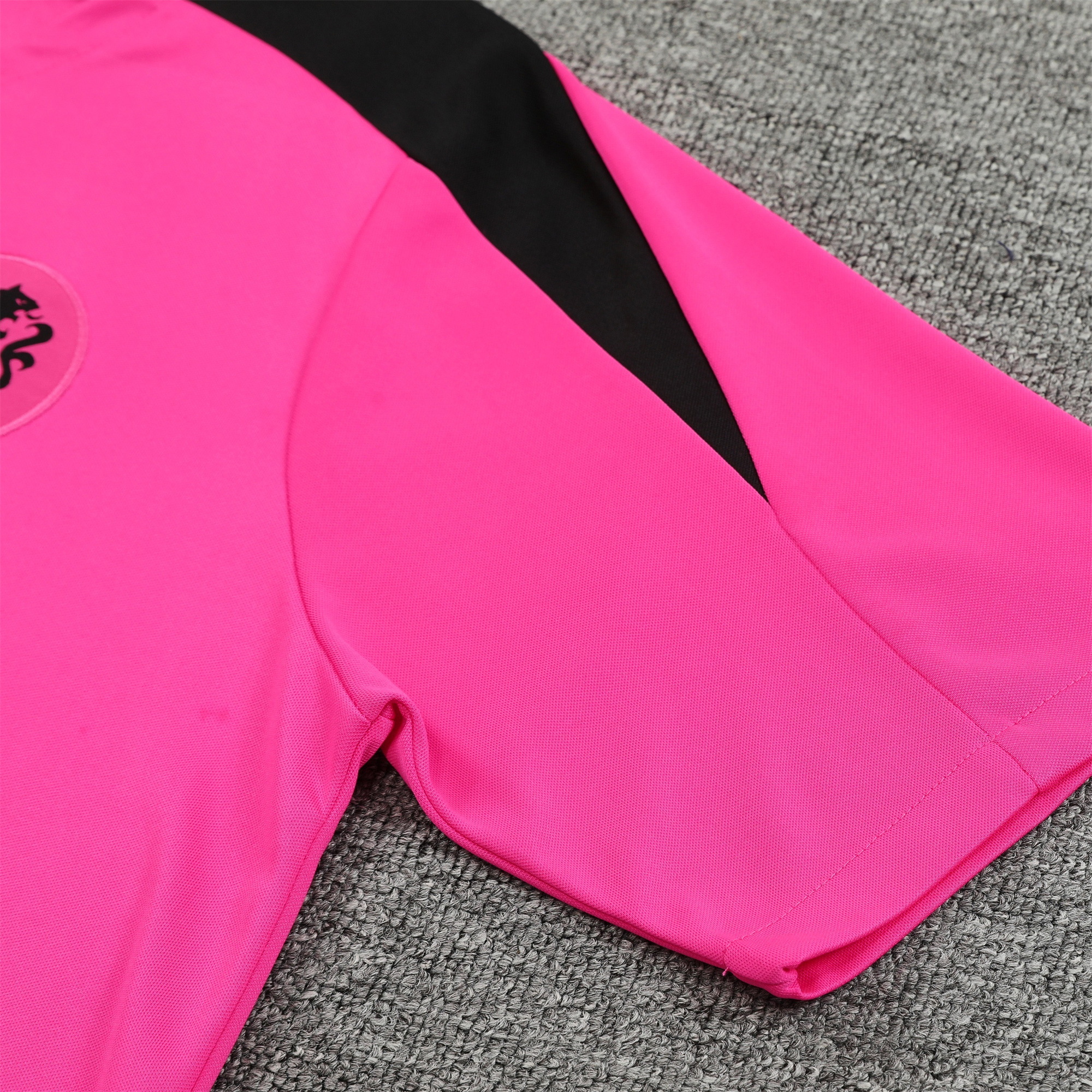 ManixJersey.com | C.H.E.L.S.E.A 24-25 Short-Sleeve Training Set - Pink Top & Black Shorts -Customize Name, Number and Patch | Worldwide Shipping
