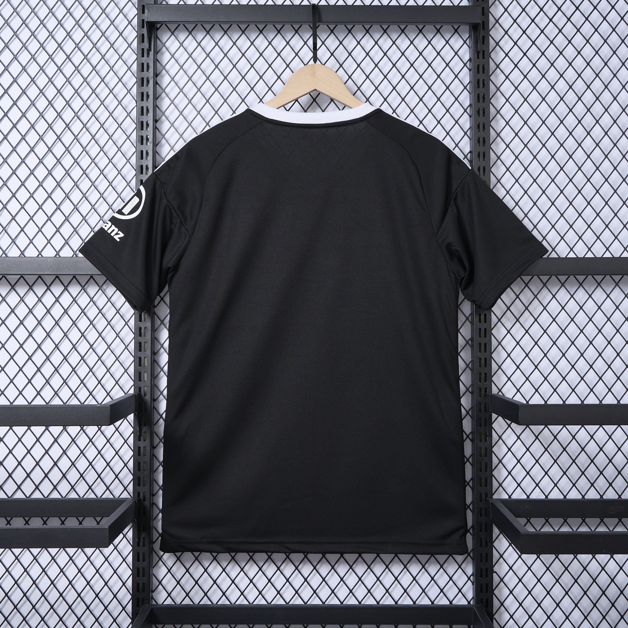 ManixJersey.com | Bayern Munich 24-25 Third Goalkeeper Black Jersey - Fans Version -Customize Name, Number and Patch | Worldwide Shipping