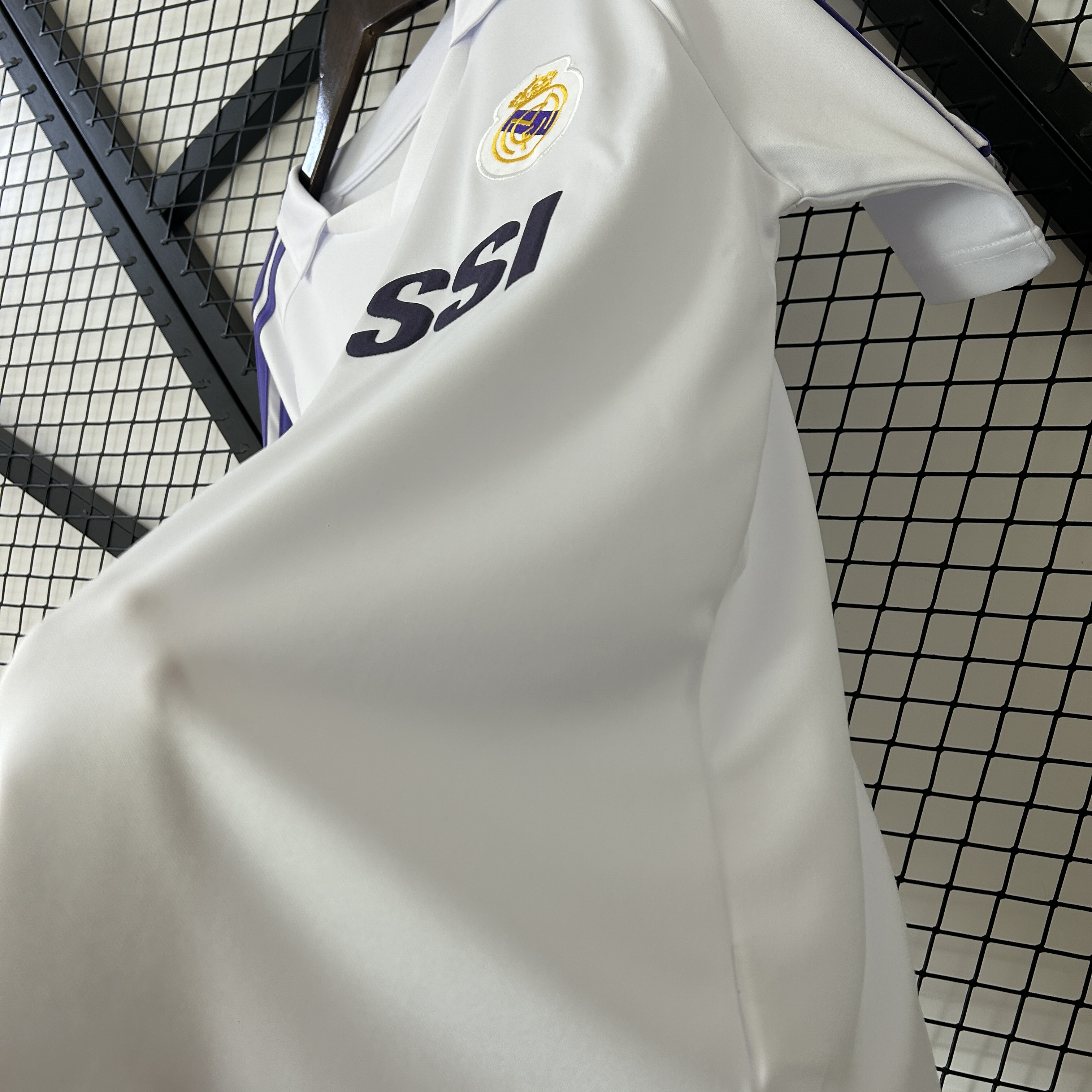 JerseysGala.com | Retro Real Madrid 1984-85 Home Jersey -Customize Name, Number and Patch | Worldwide Shipping