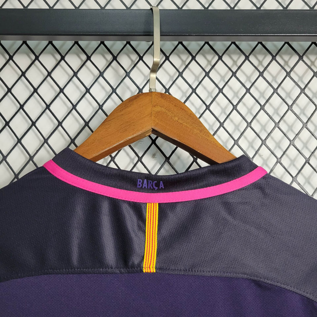 ManixJersey.com | Retro Barcelona 16-17 Away Stadium Long Sleeve Jersey -Customize Name, Number and Patch | Worldwide Shipping