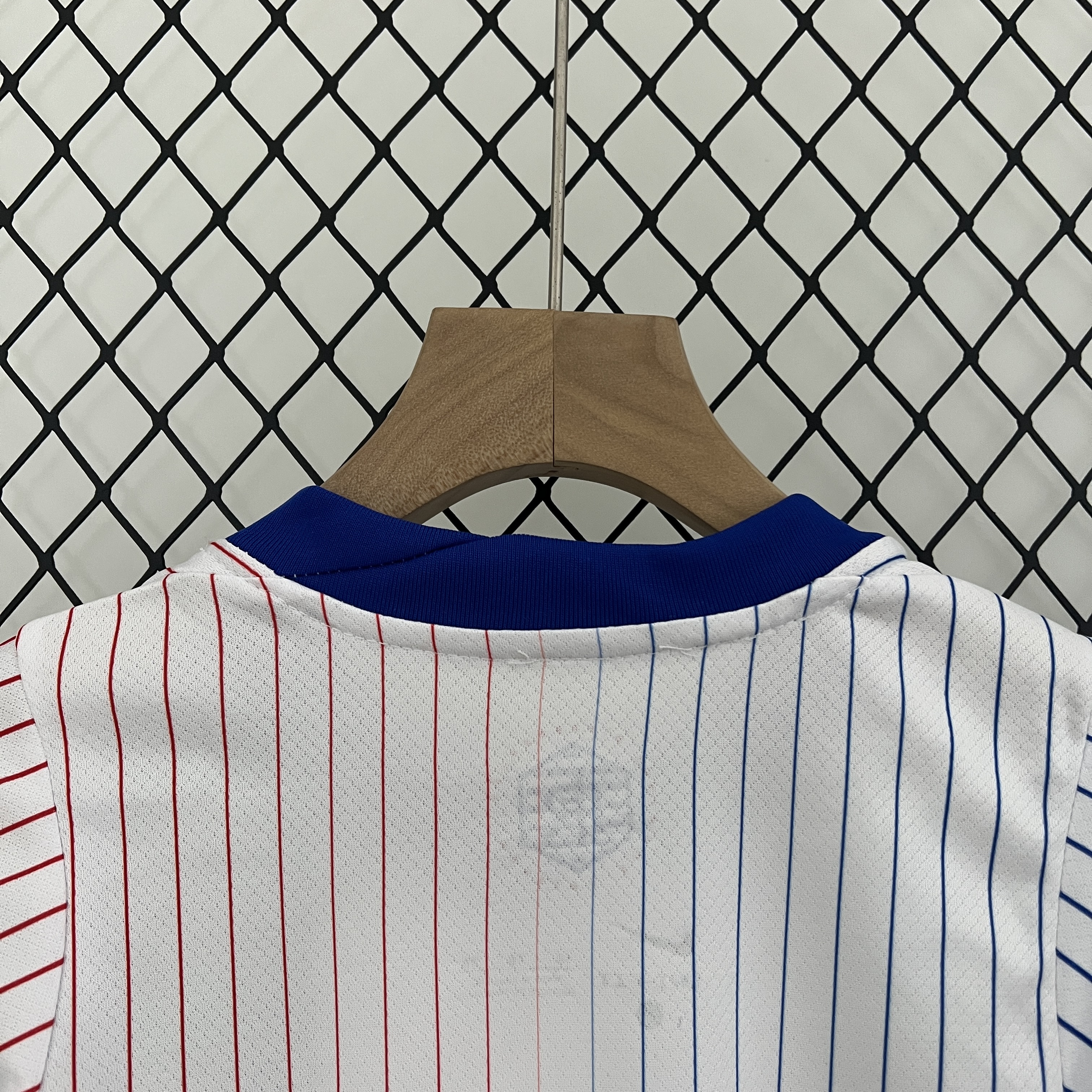 unitedfutballjersey-France 2024 Away Stadium Kids Kit