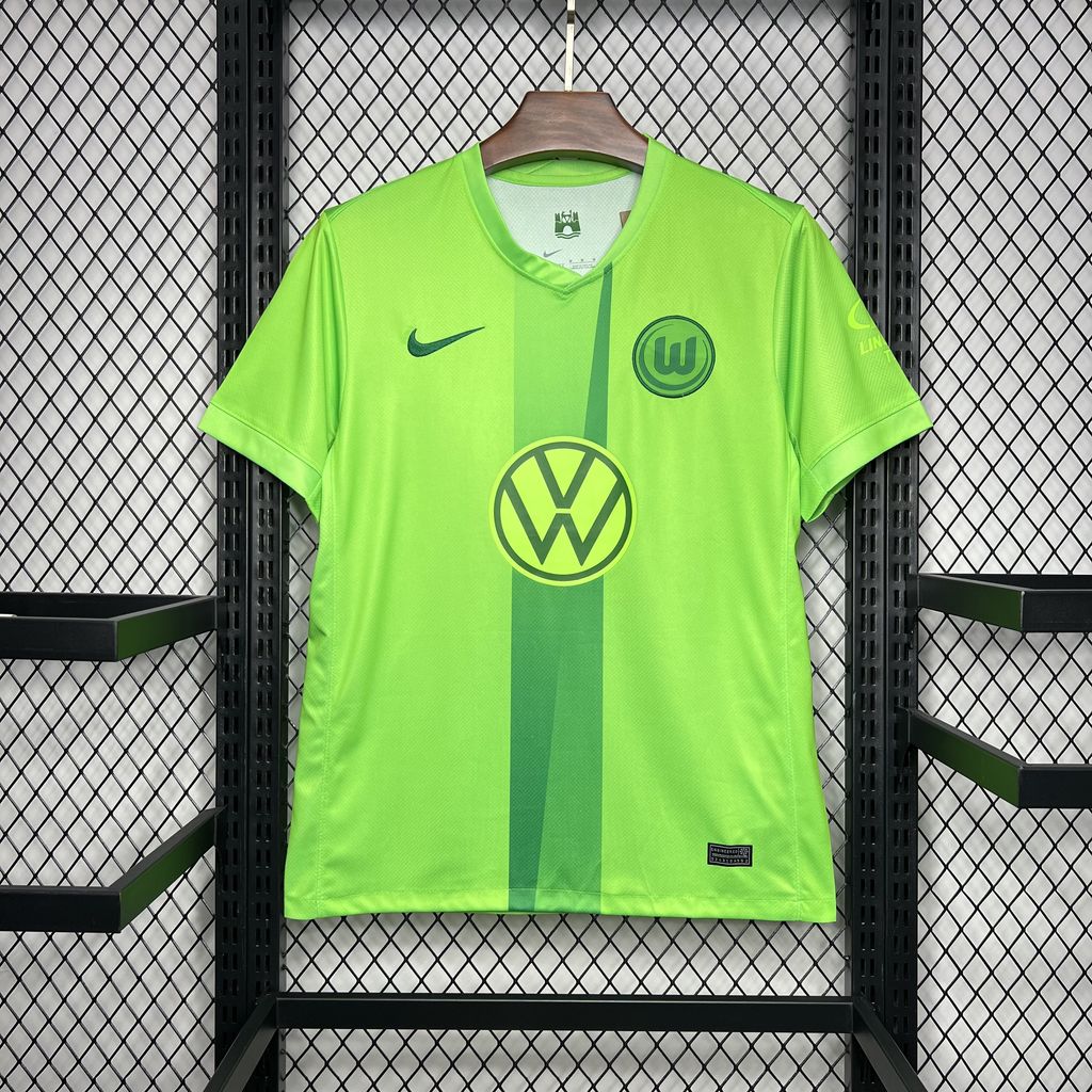 Wolfsburg 24-25 Home Stadium Jersey - Fans Version:football jersey mysite: unitedjerseyfootball 邓江浪:football