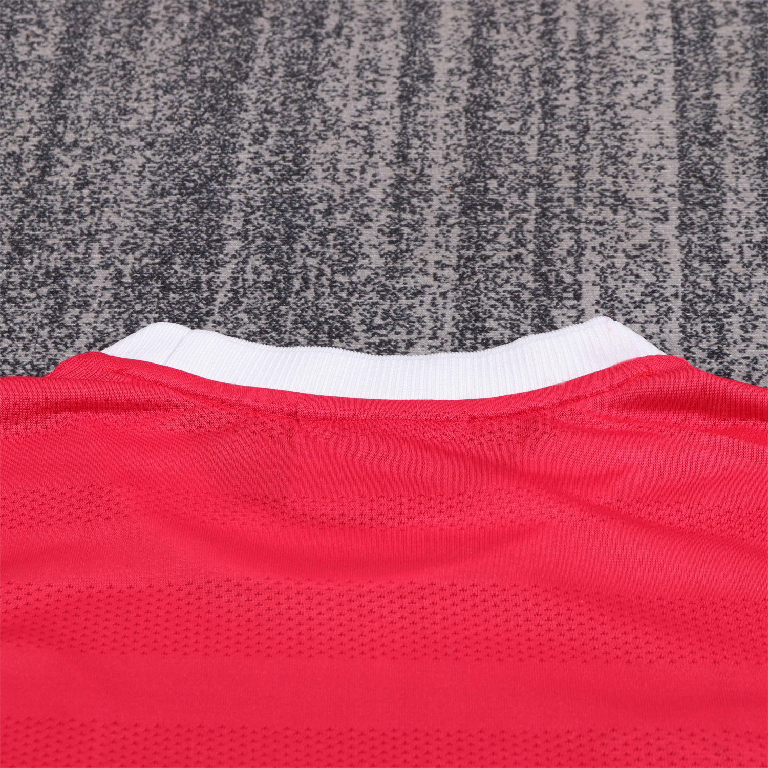 ManixJersey.com | Retro Liver.pool 1998-00 Home Kids Kit -Customize Name, Number and Patch | Worldwide Shipping