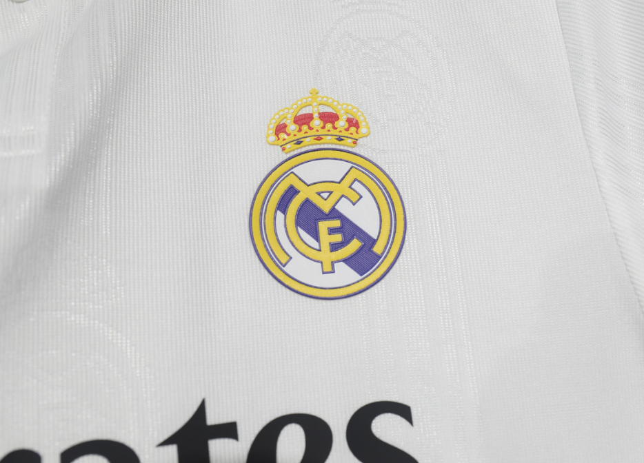 22-23 Real Madrid Home soccer jersey-Retro version （Player Version）: Ajax 24-25 Home Stadium Jersey - Fans Version : Adidas luxuryfootballshirts.com: https://www.luxuryfootballshirts.com/