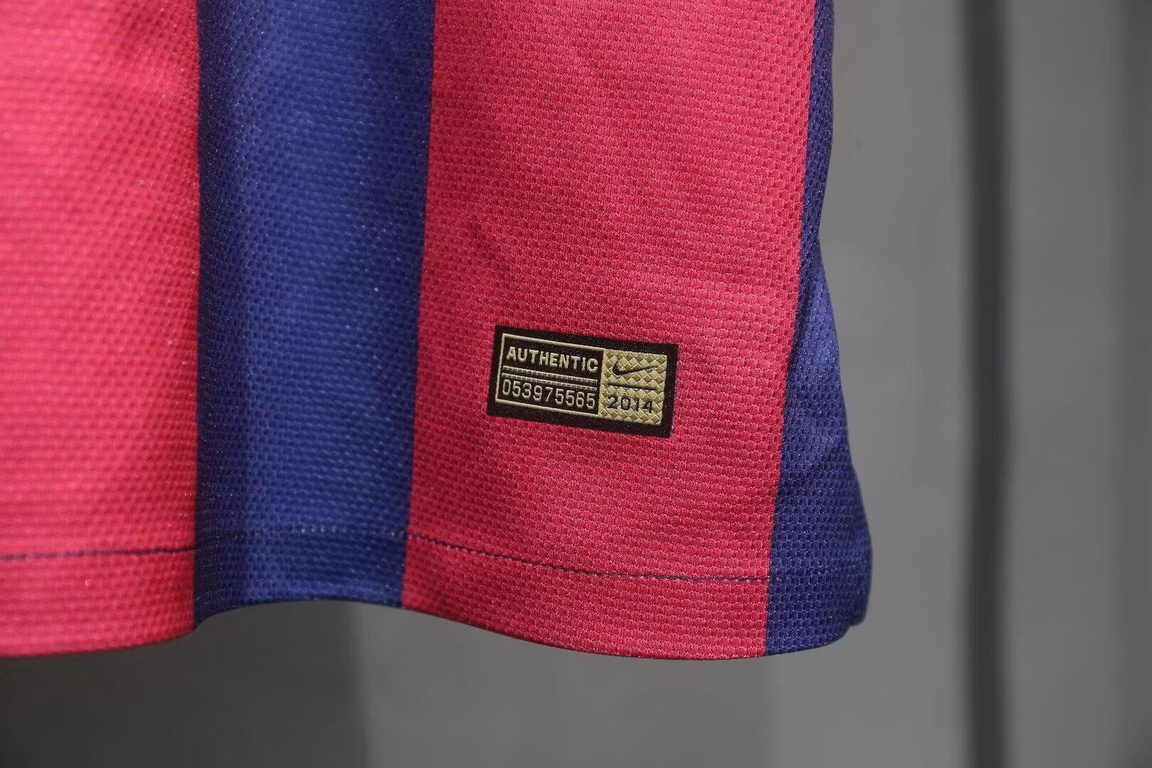 14-15 Barcelona Home soccer jersey-Retro version （Player Version）: Ajax 24-25 Home Stadium Jersey - Fans Version : Adidas luxuryfootballshirts.com: https://www.luxuryfootballshirts.com/