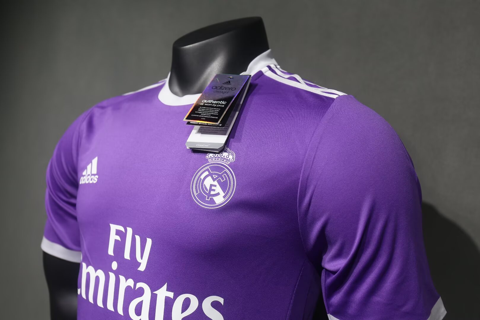 16-17 Real Madrid away soccer jersey-Retro version （Player Version）: Ajax 24-25 Home Stadium Jersey - Fans Version : Adidas luxuryfootballshirts.com: https://www.luxuryfootballshirts.com/