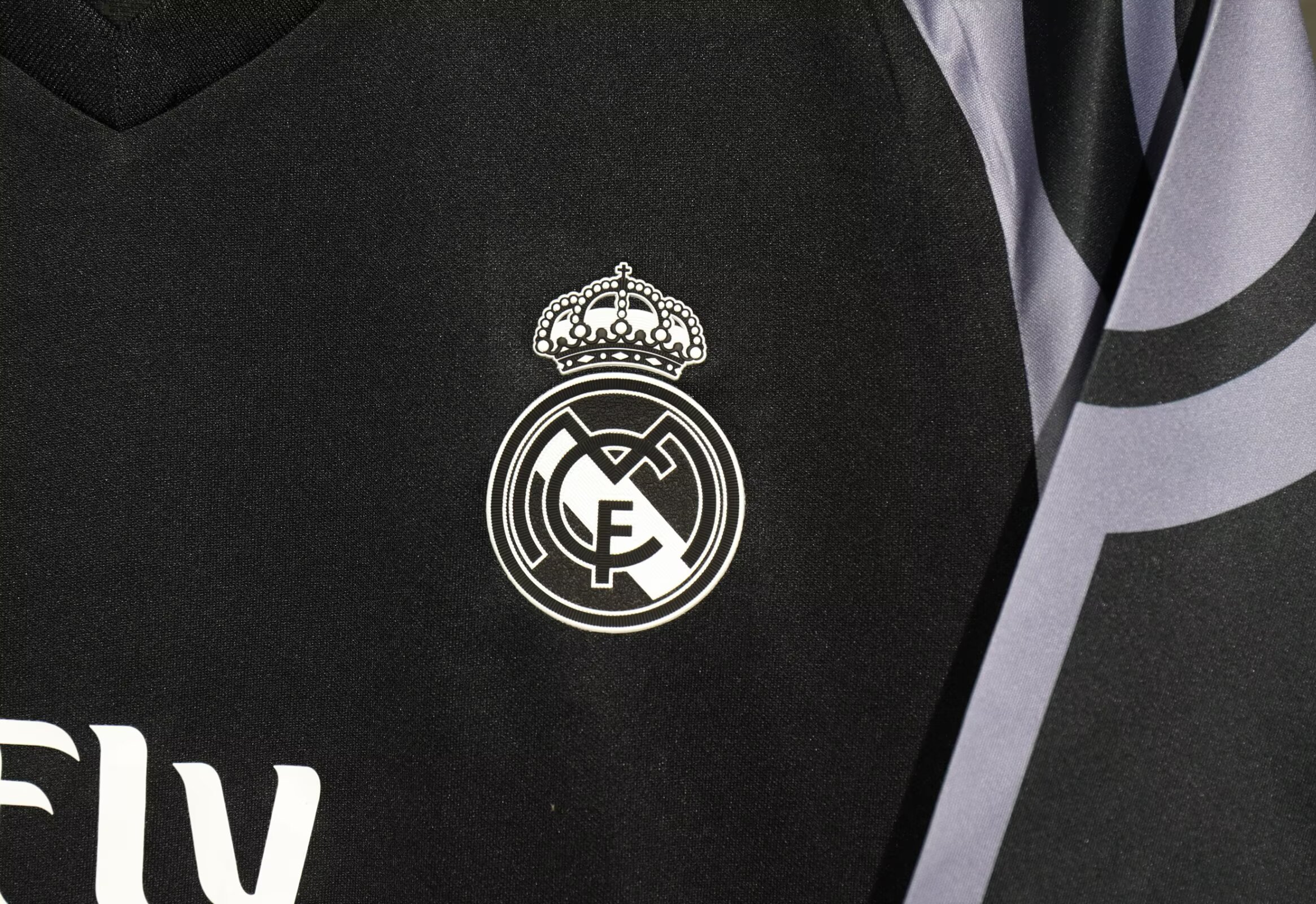 16-17 Real Madrid Second Away soccer jersey-Retro version (Retro version): Ajax 24-25 Home Stadium Jersey - Fans Version : Adidas luxuryfootballshirts.com: https://www.luxuryfootballshirts.com/