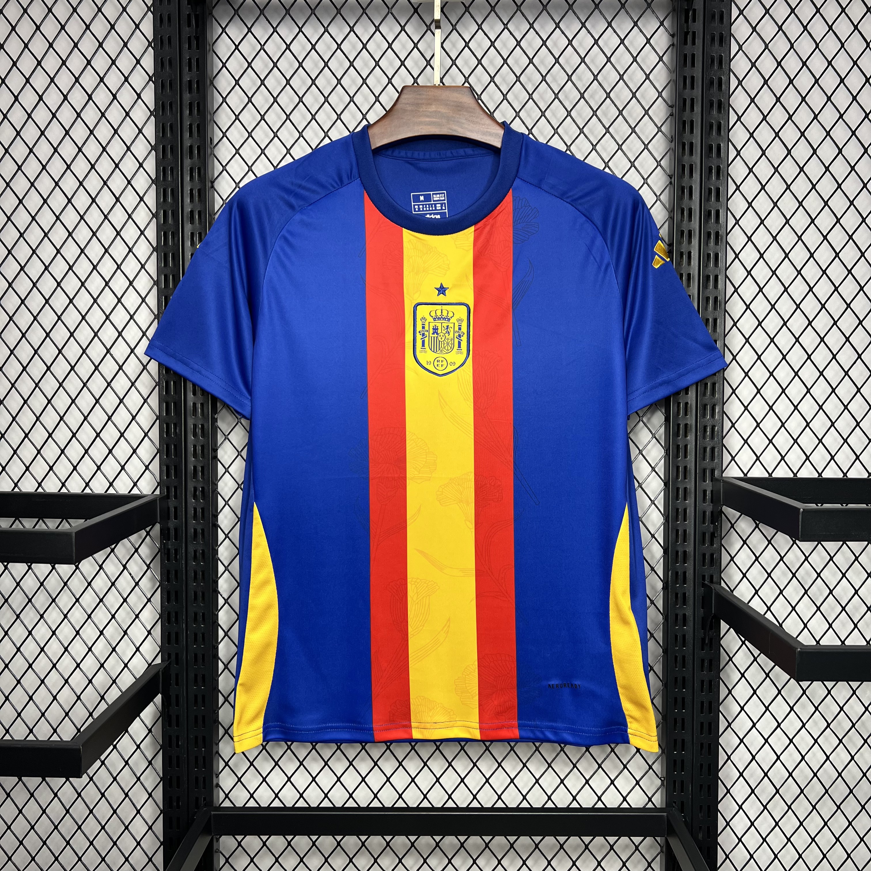 Spain 2024 Pre-Match Training Jersey - Fans Version:football jersey mysite: unitedjerseyfootball 邓江浪:football