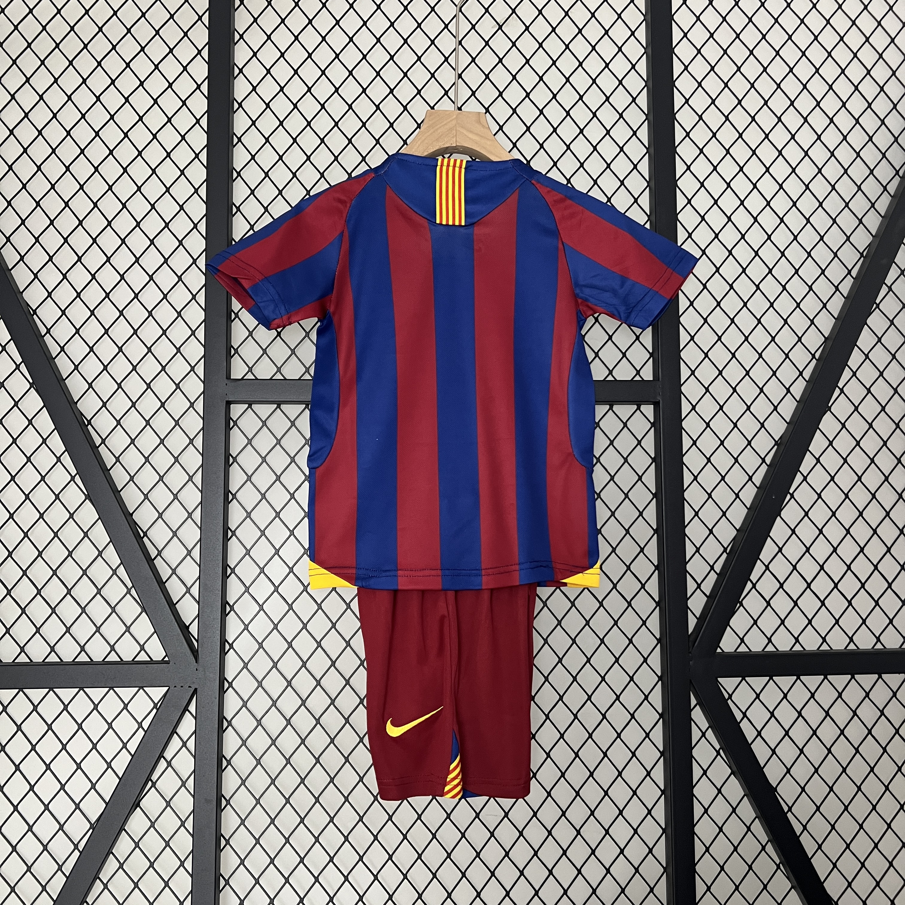 JerseysGala.com | Retro Barcelona 2005-06 Home Stadium Kids Kit -Customize Name, Number and Patch | Worldwide Shipping
