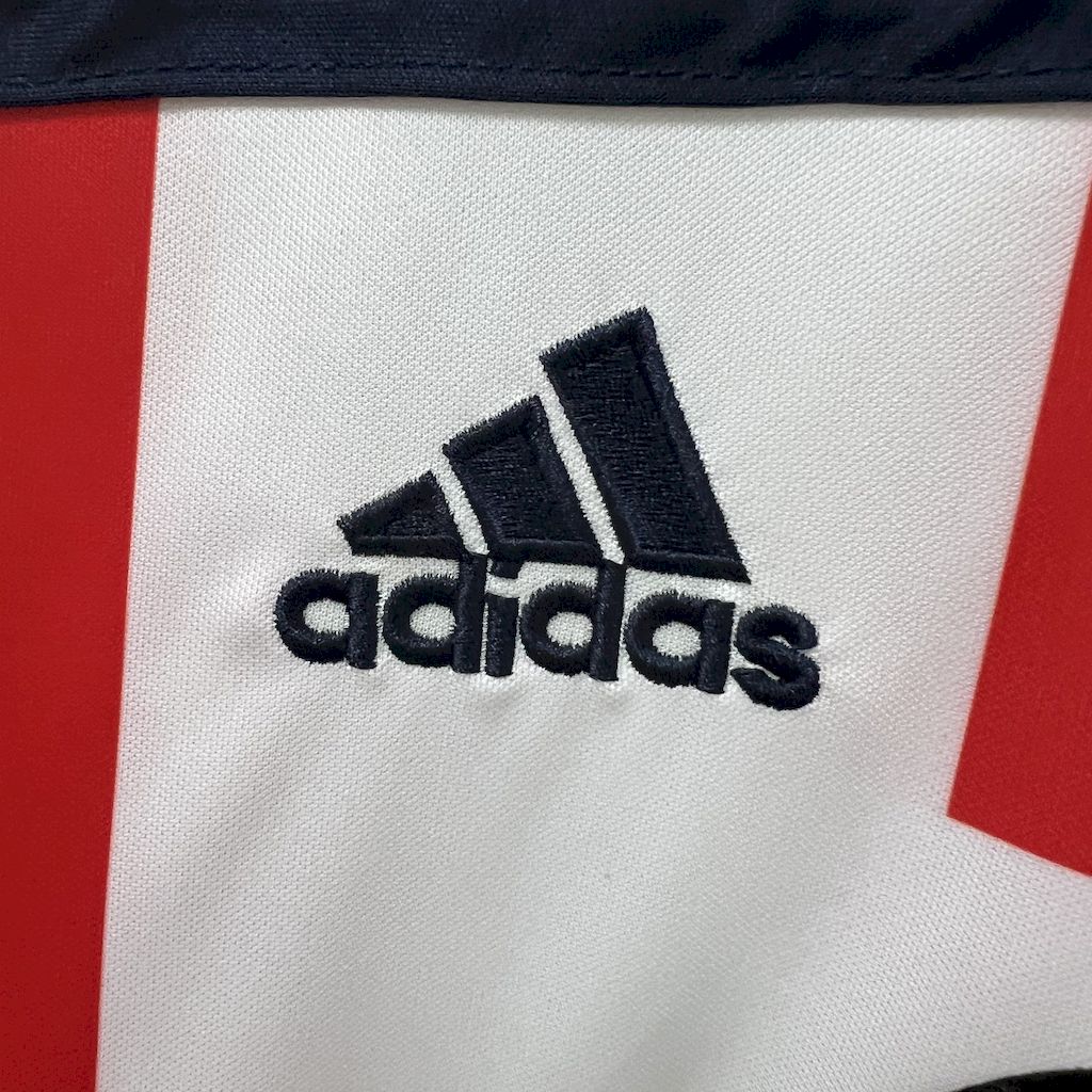 SIUjerseys-Retro Bayern Munich 2000-01 Away Jersey