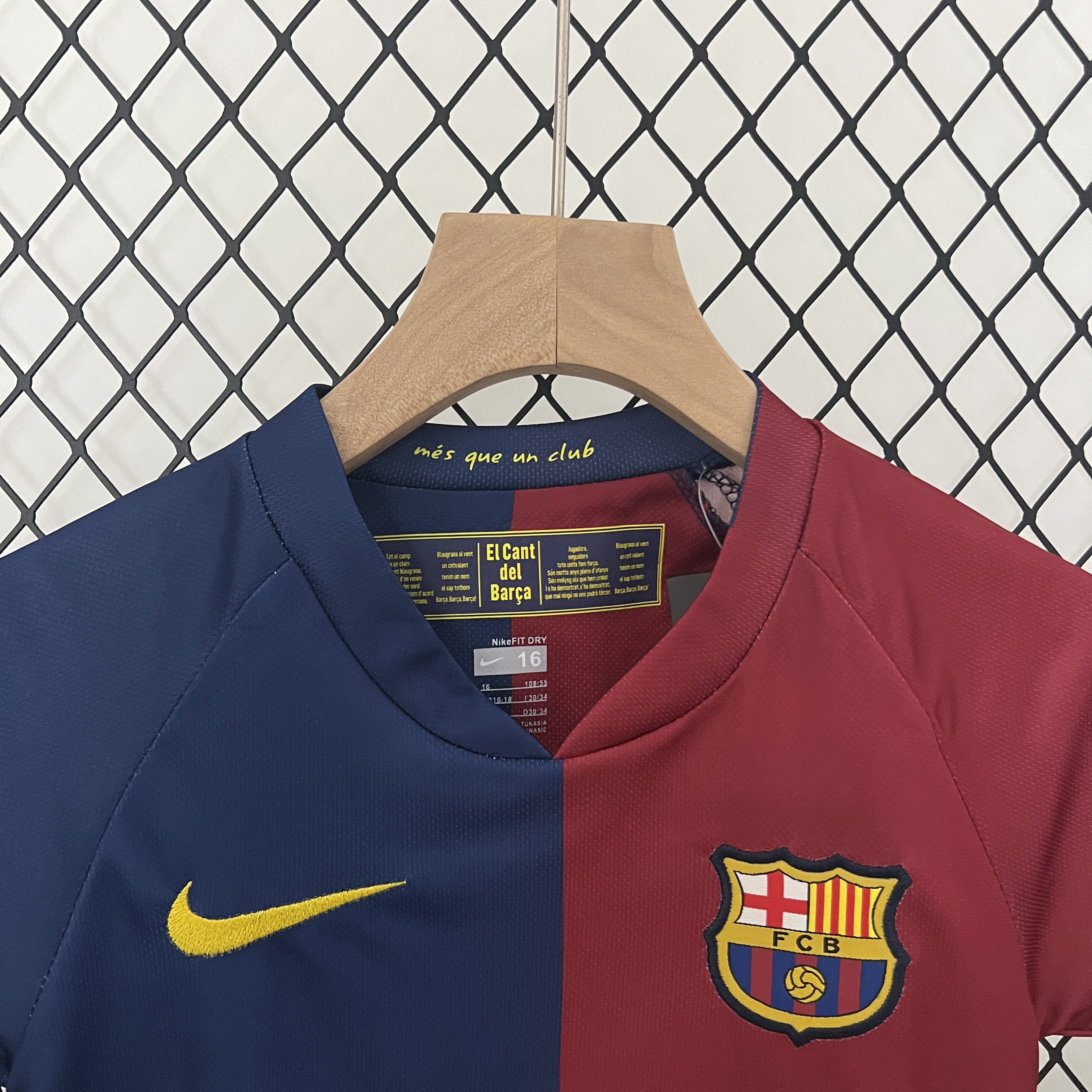 ManixJersey.com | Retro Barcelona 2008-09 Home Stadium Kids Kit -Customize Name, Number and Patch | Worldwide Shipping