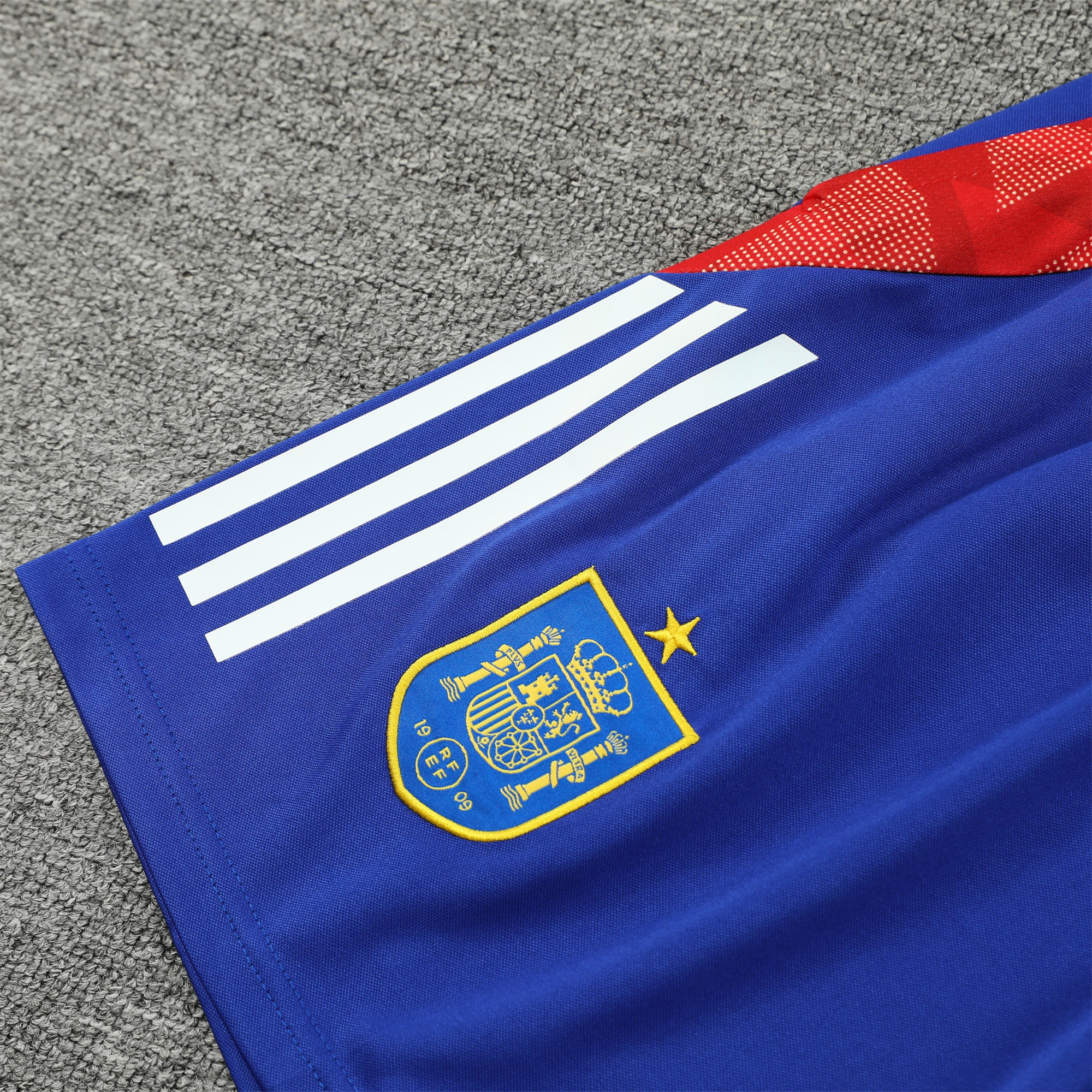 ManixJersey.com | Spain 24-25 Vest Training Set - Light Blue -Customize Name, Number and Patch | Worldwide Shipping