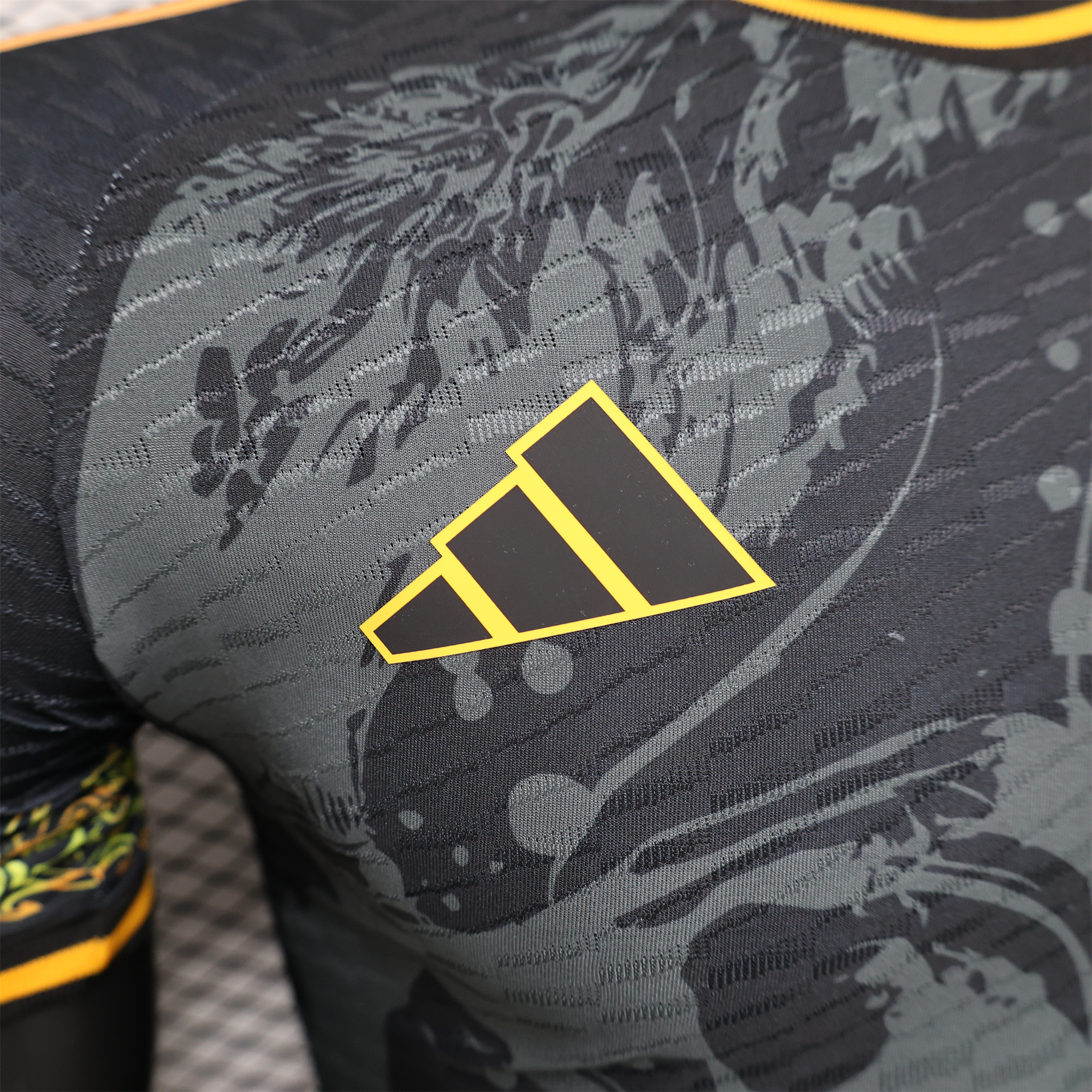 SIUjerseys-Real Madrid 24-25 Yellow Loong Black Special Edition Jersey - Player Version