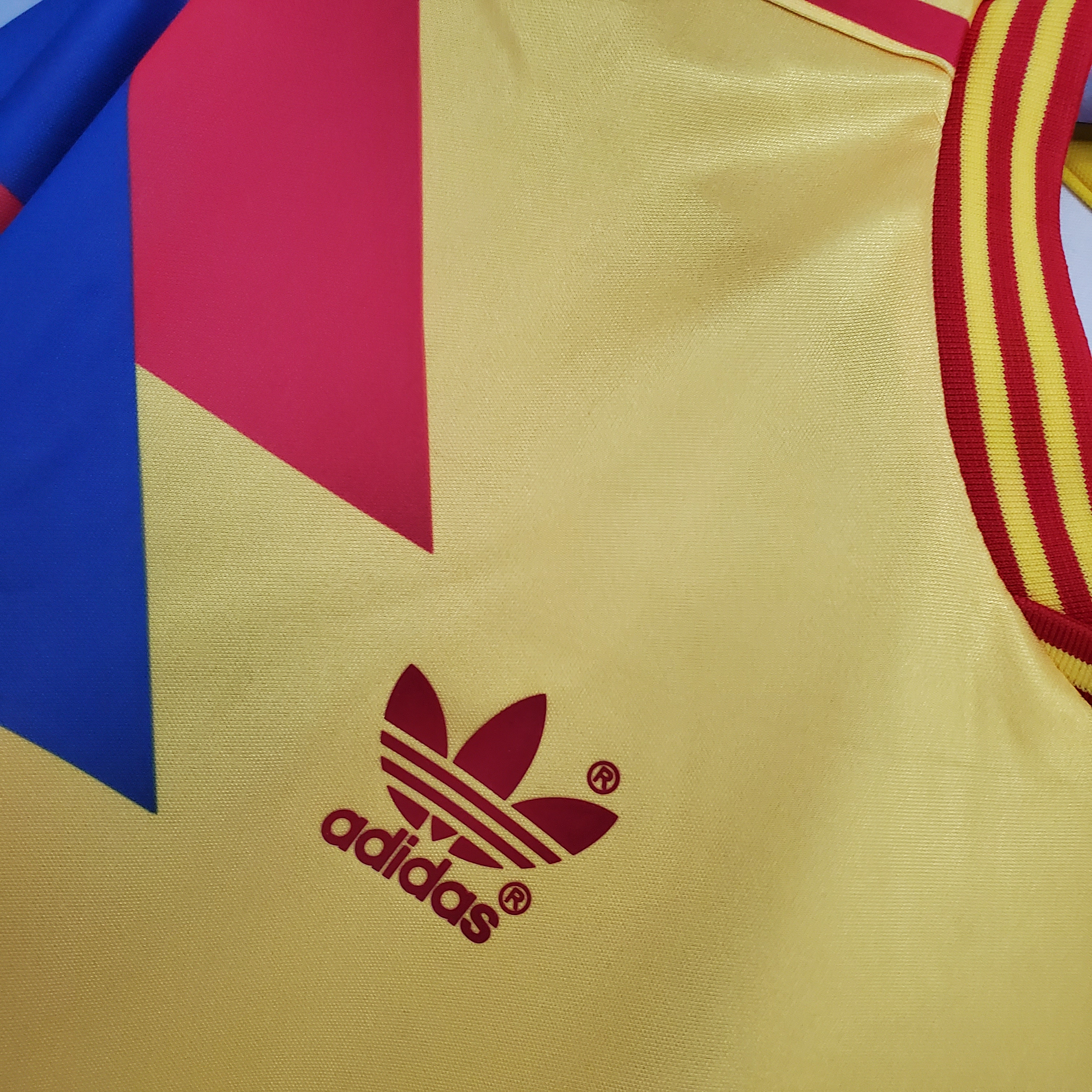 SIUjerseys-Retro Colombia 1990 Home Stadium Jersey