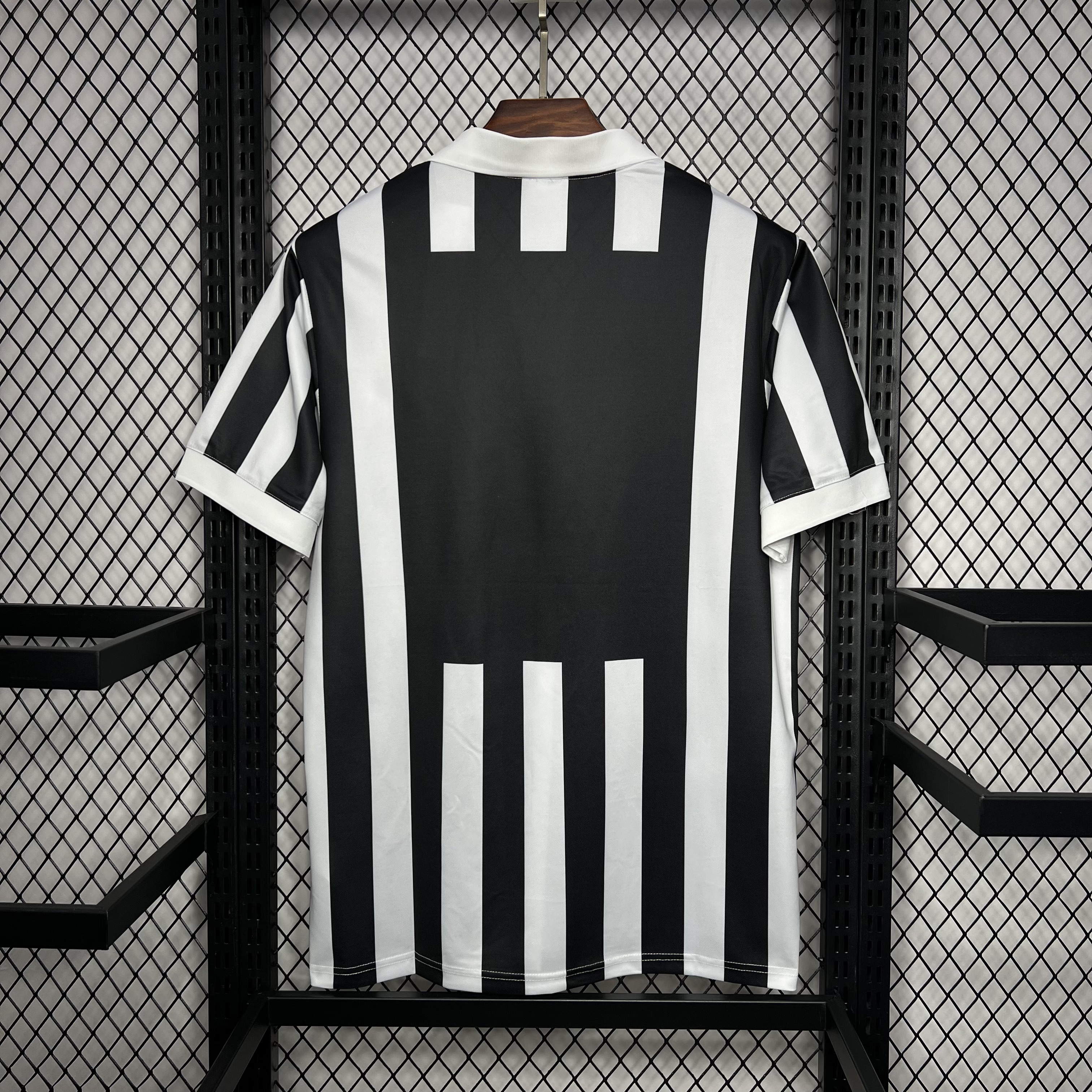 JerseysGala.com | Retro Juventus 1984-85 Home Stadium Jersey -Customize Name, Number and Patch | Worldwide Shipping