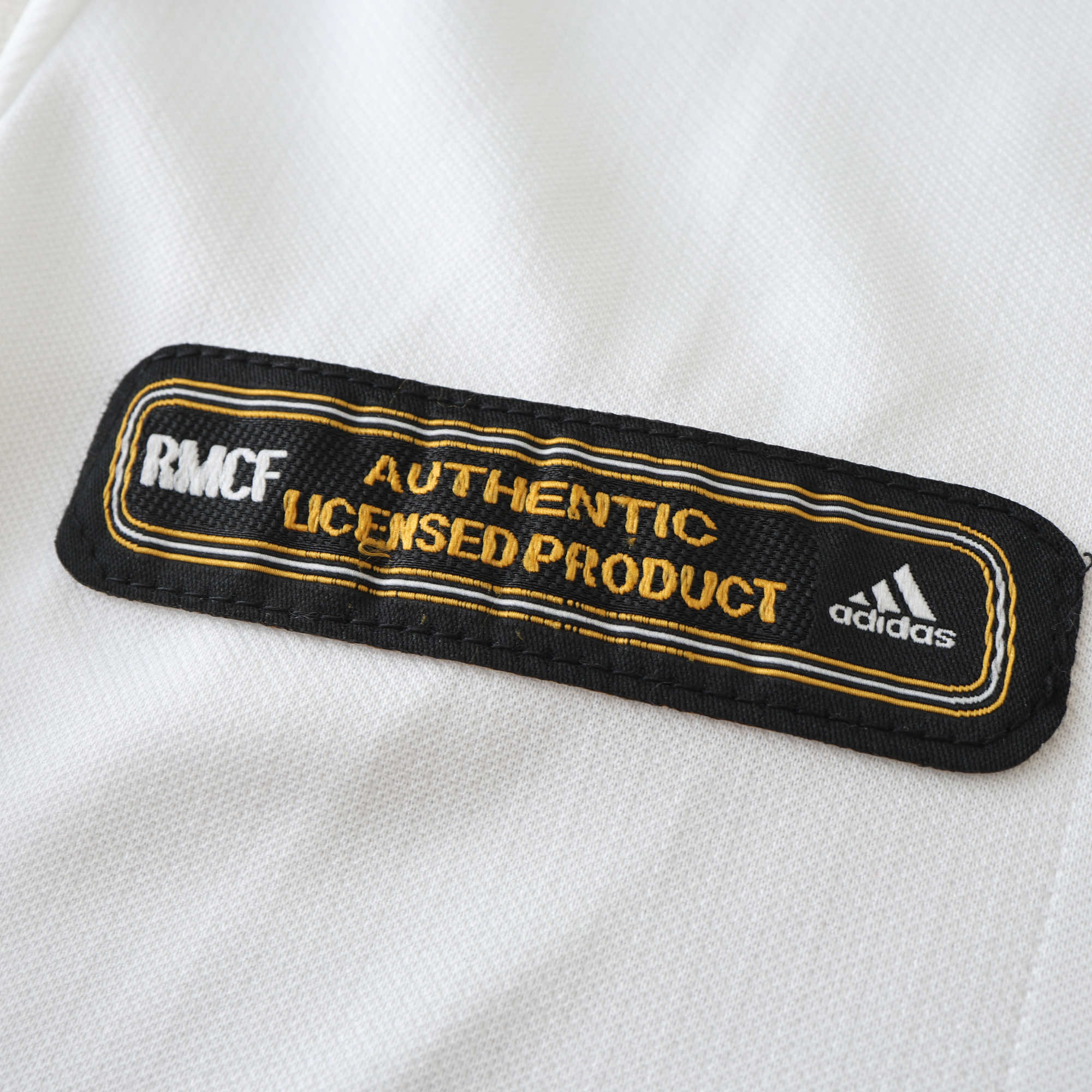 JerseysGala.com | Retro Real Madrid 2001-02 Home Jersey -Customize Name, Number and Patch | Worldwide Shipping