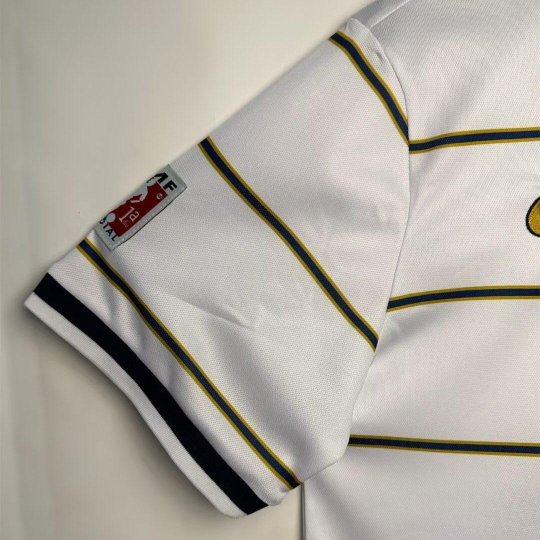 ManixJersey.com | Retro Pumas UNAM 1997-98 Away Jersey -Customize Name, Number and Patch | Worldwide Shipping