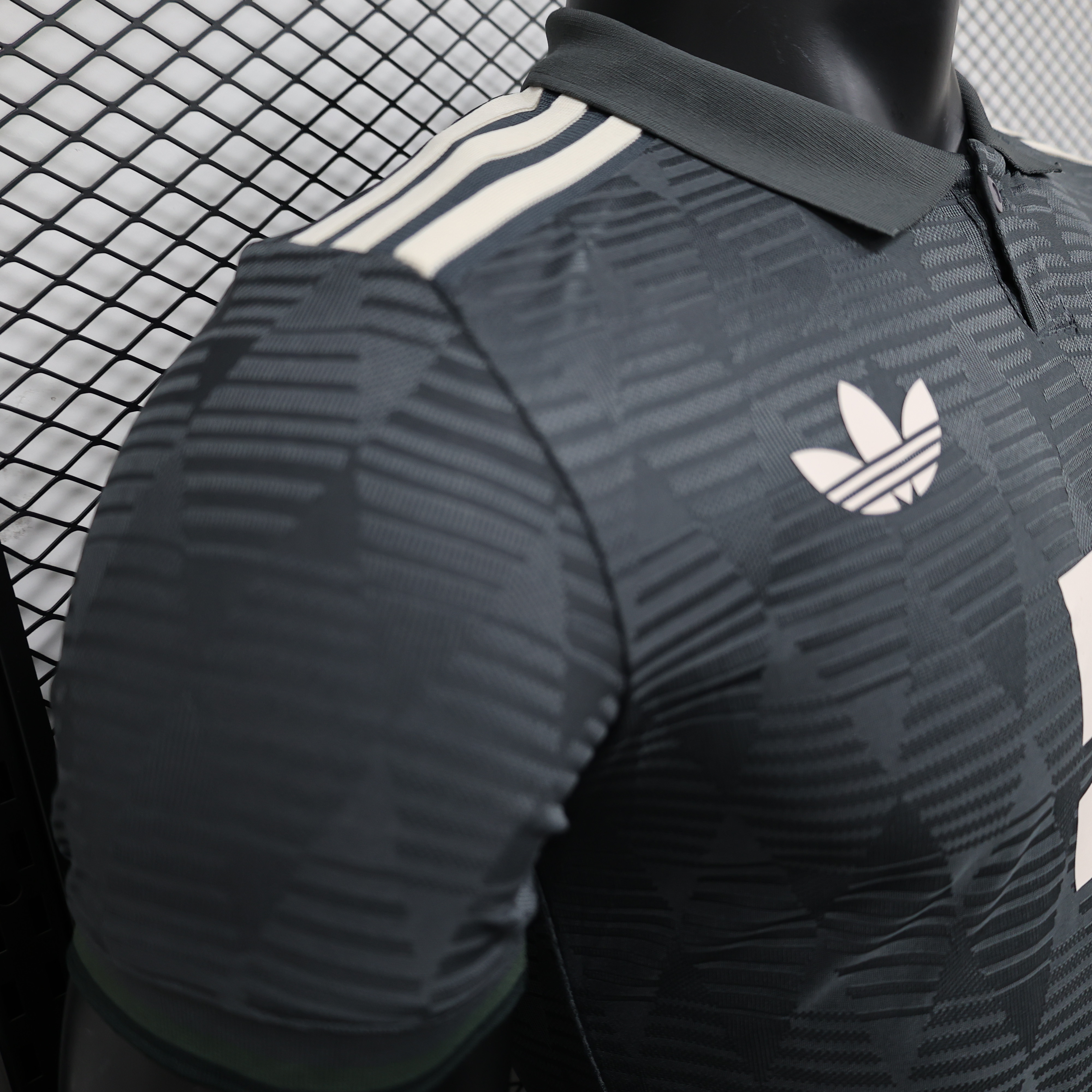 ManixJersey.com | Bayern Munich 24-25 Oktoberfest Jersey - Player Version -Customize Name, Number and Patch | Worldwide Shipping