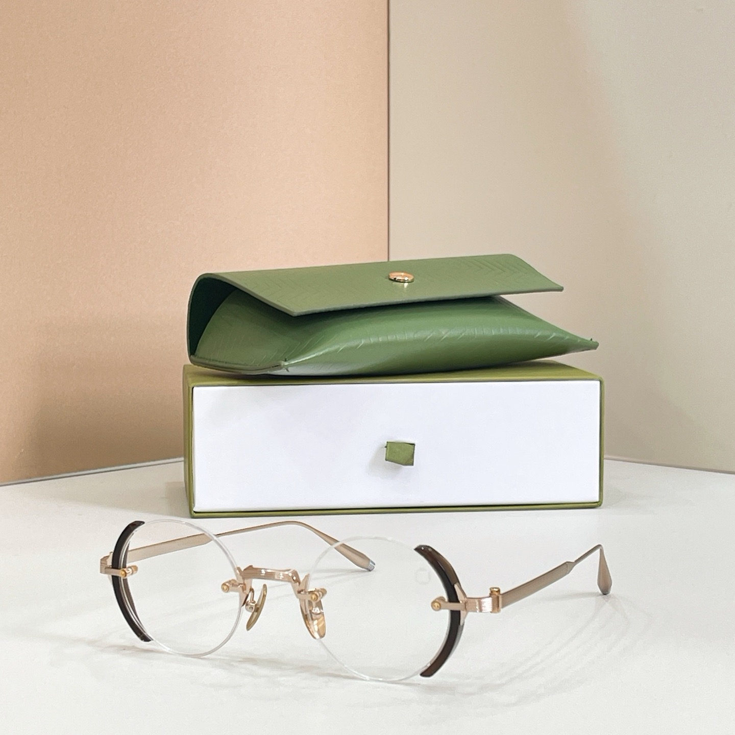 Prescription glasses, sunglasses,BelightOptical