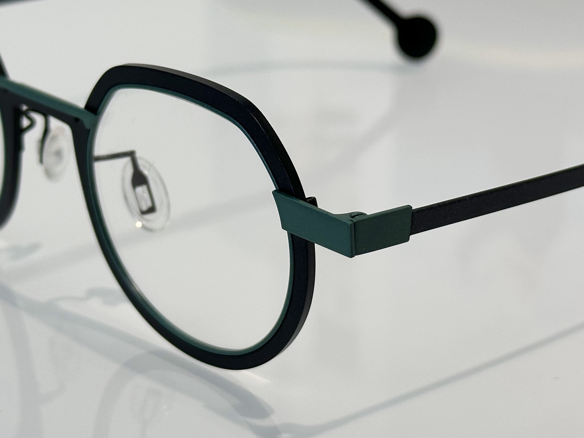 Prescription glasses, sunglasses,BelightOptical