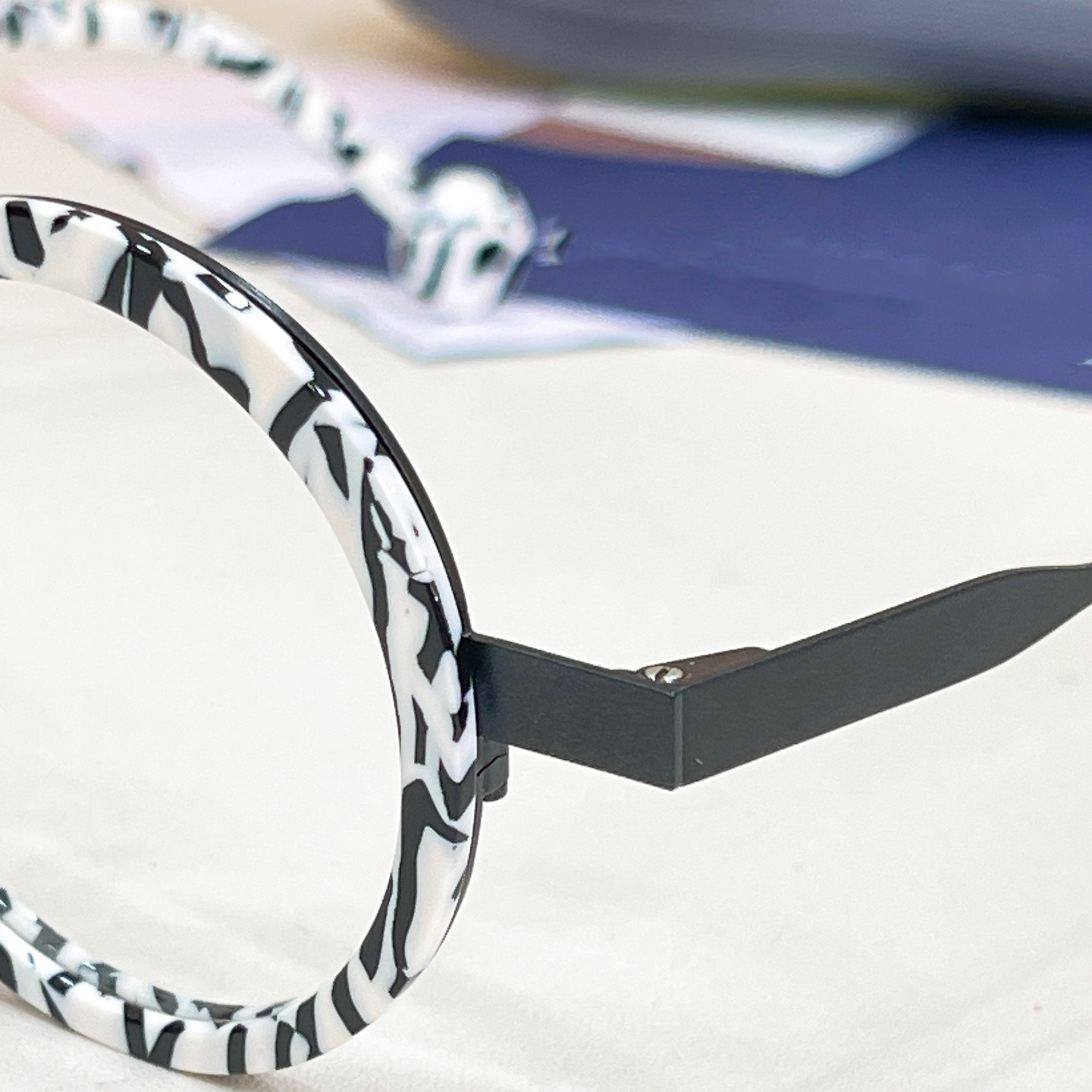 Prescription glasses, sunglasses,BelightOptical