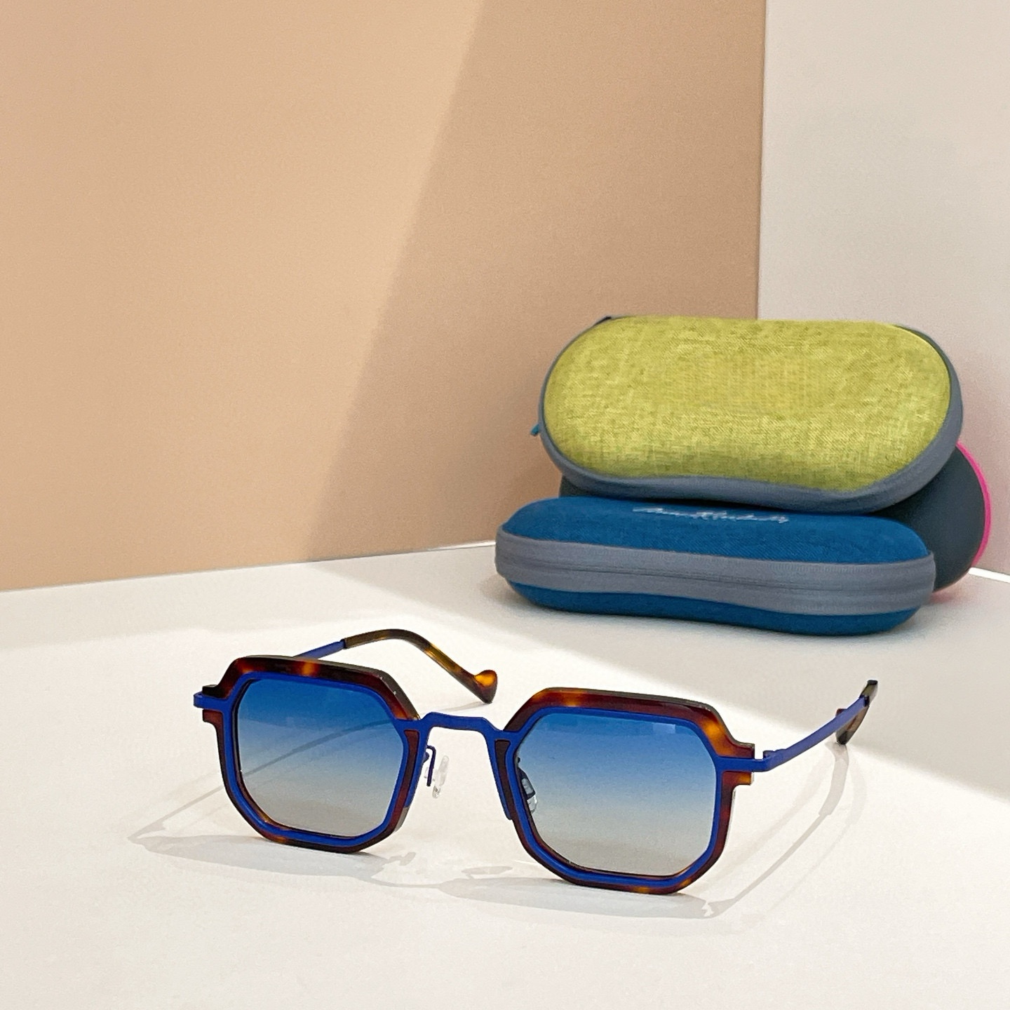 Prescription glasses, sunglasses,BelightOptical