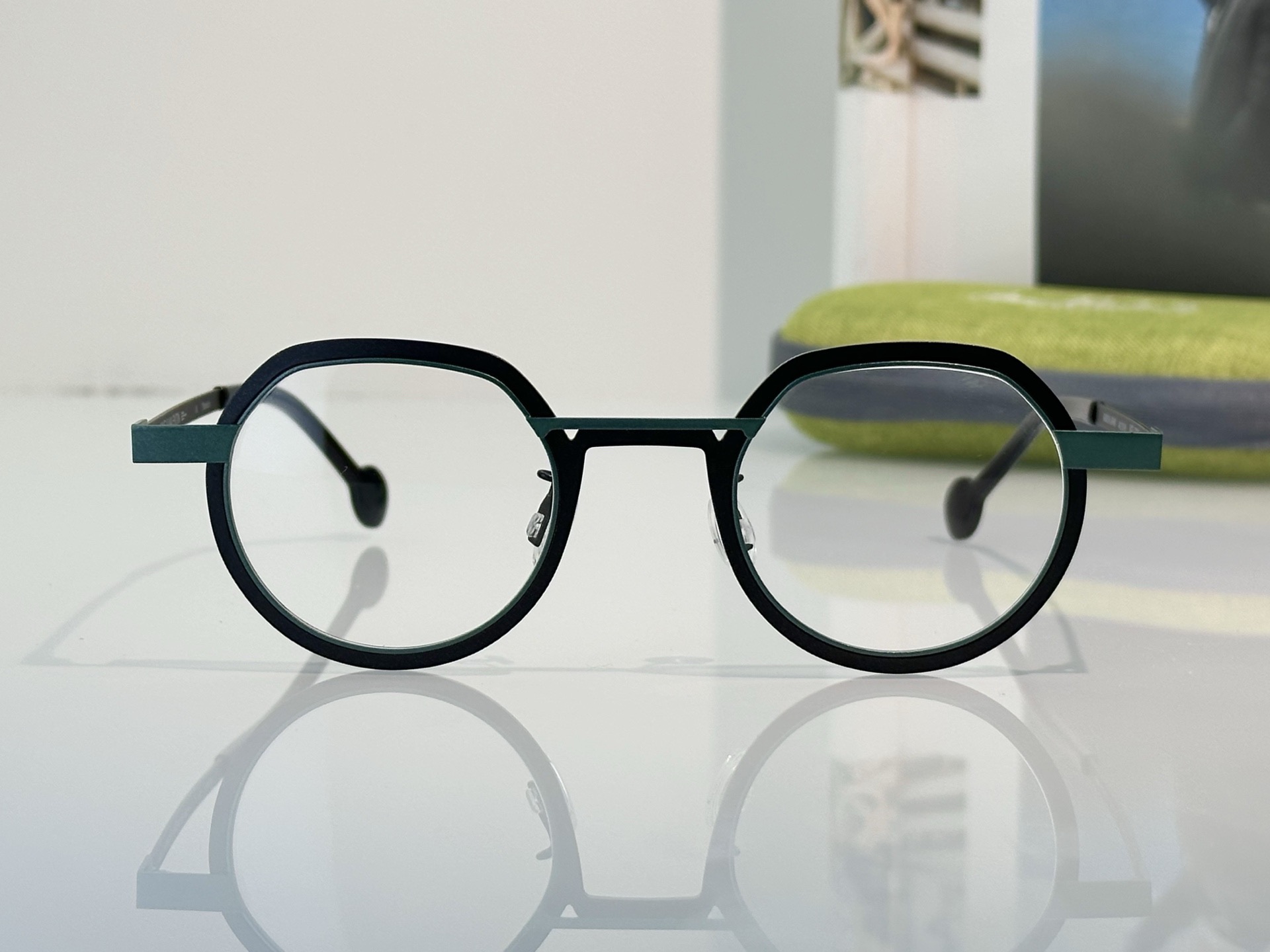 Prescription glasses, sunglasses,BelightOptical