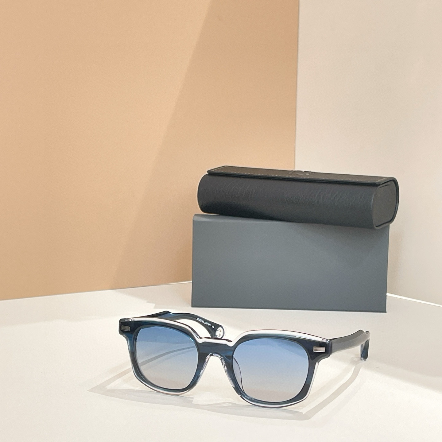 Prescription glasses, sunglasses,BelightOptical