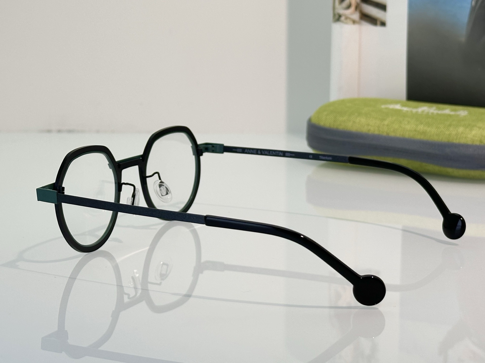 Prescription glasses, sunglasses,BelightOptical