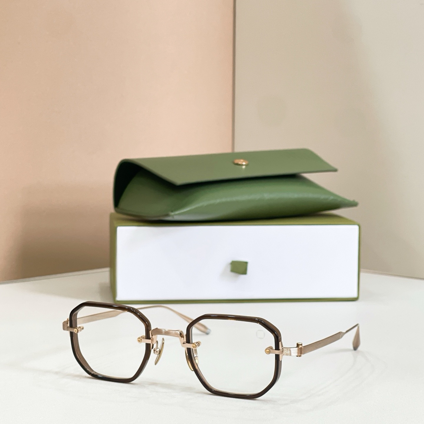 Prescription glasses, sunglasses,BelightOptical