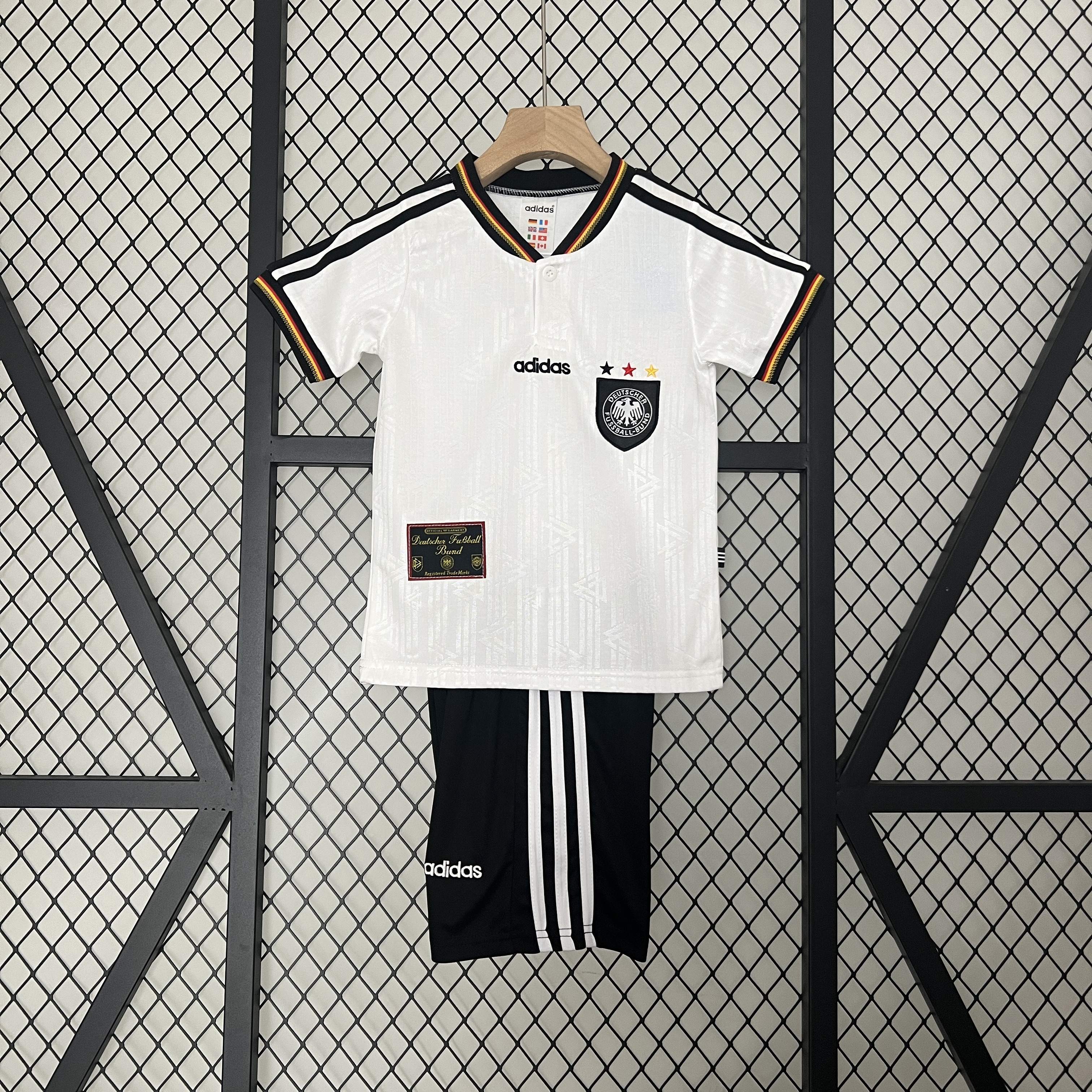 GlobeJersey-Retro Germany 1996 Home Stadium Kids Kit