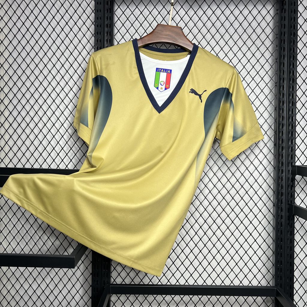 foot-Retro Italy 2006 Golden Goalkeeper Jersey