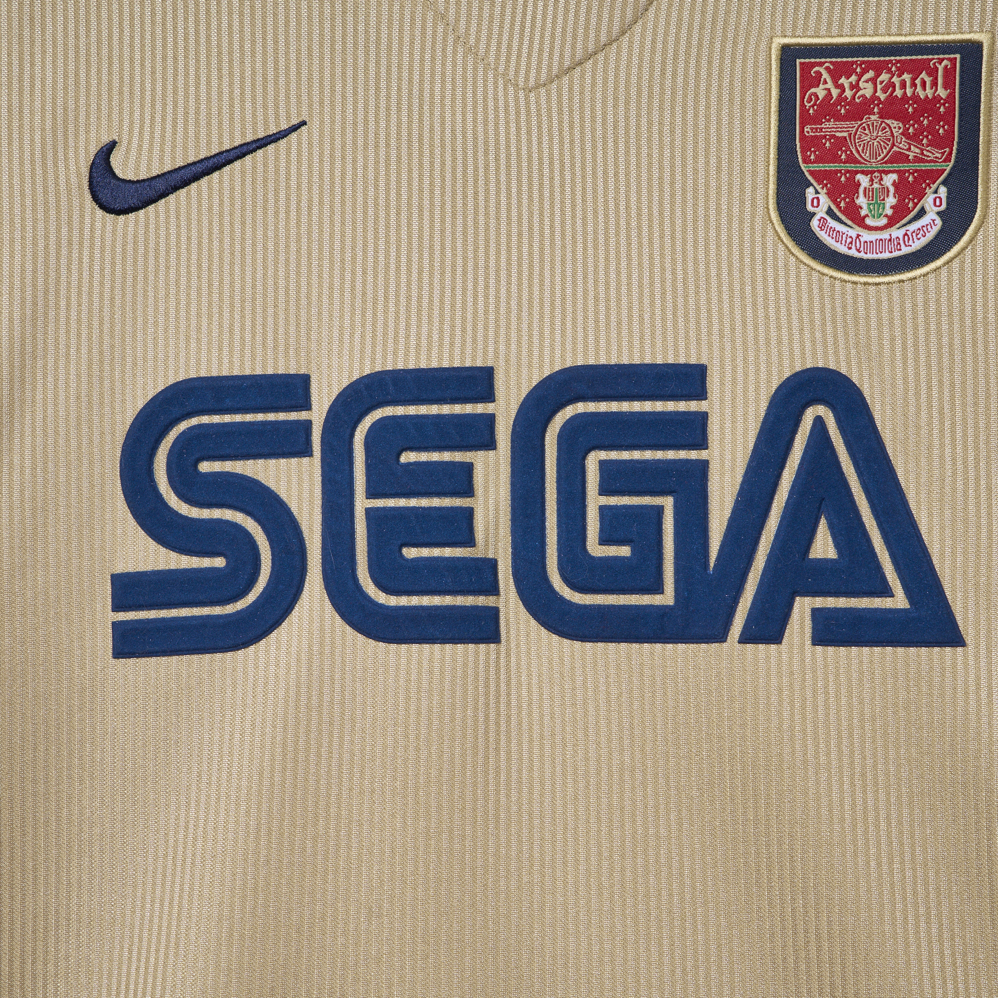 foot-Retro Arsenal 2001-02 Away Stadium Jersey