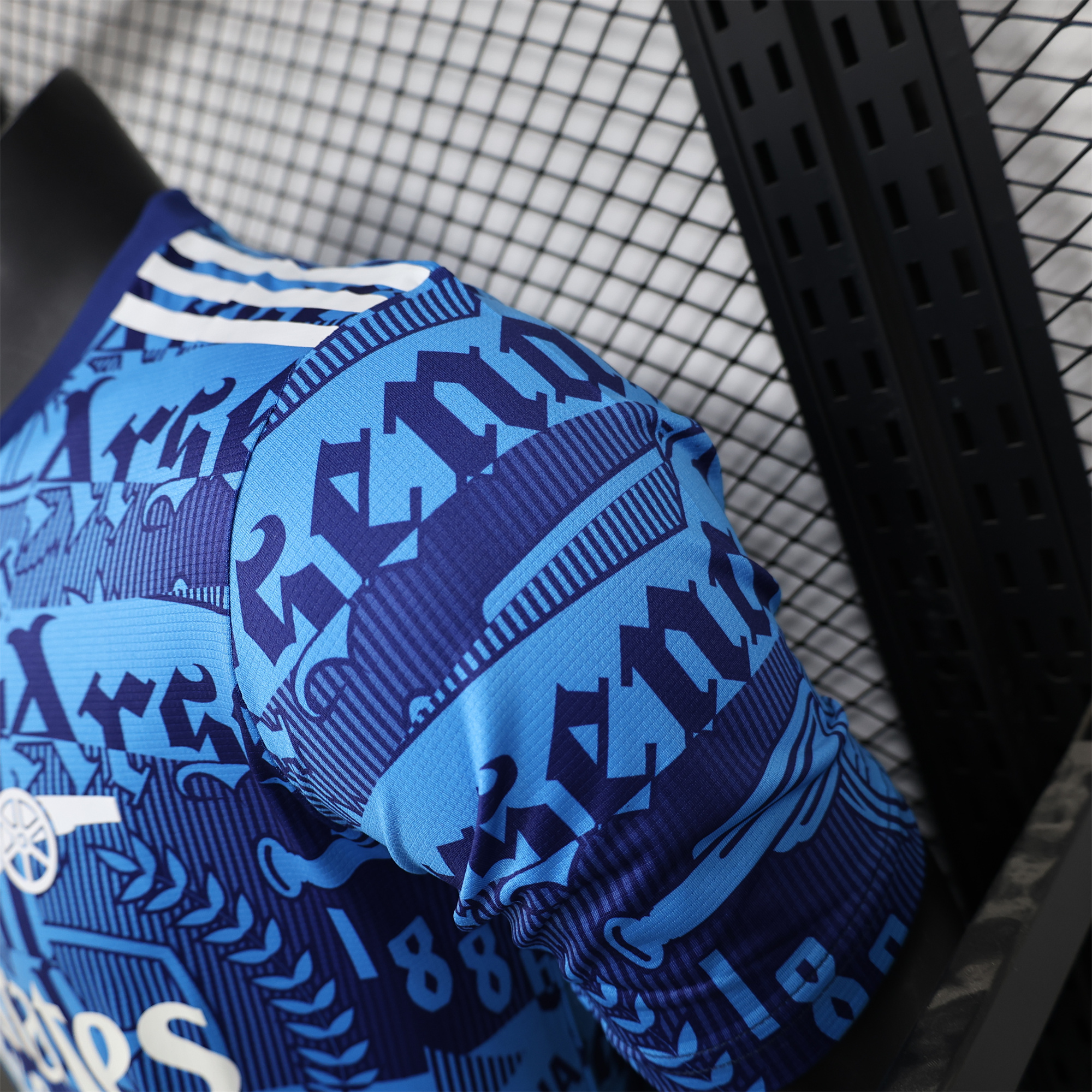 ManixJersey.com | Arsenal 24-25 Blue 1986 Special Edition Jersey - Player Version -Customize Name, Number and Patch | Worldwide Shipping