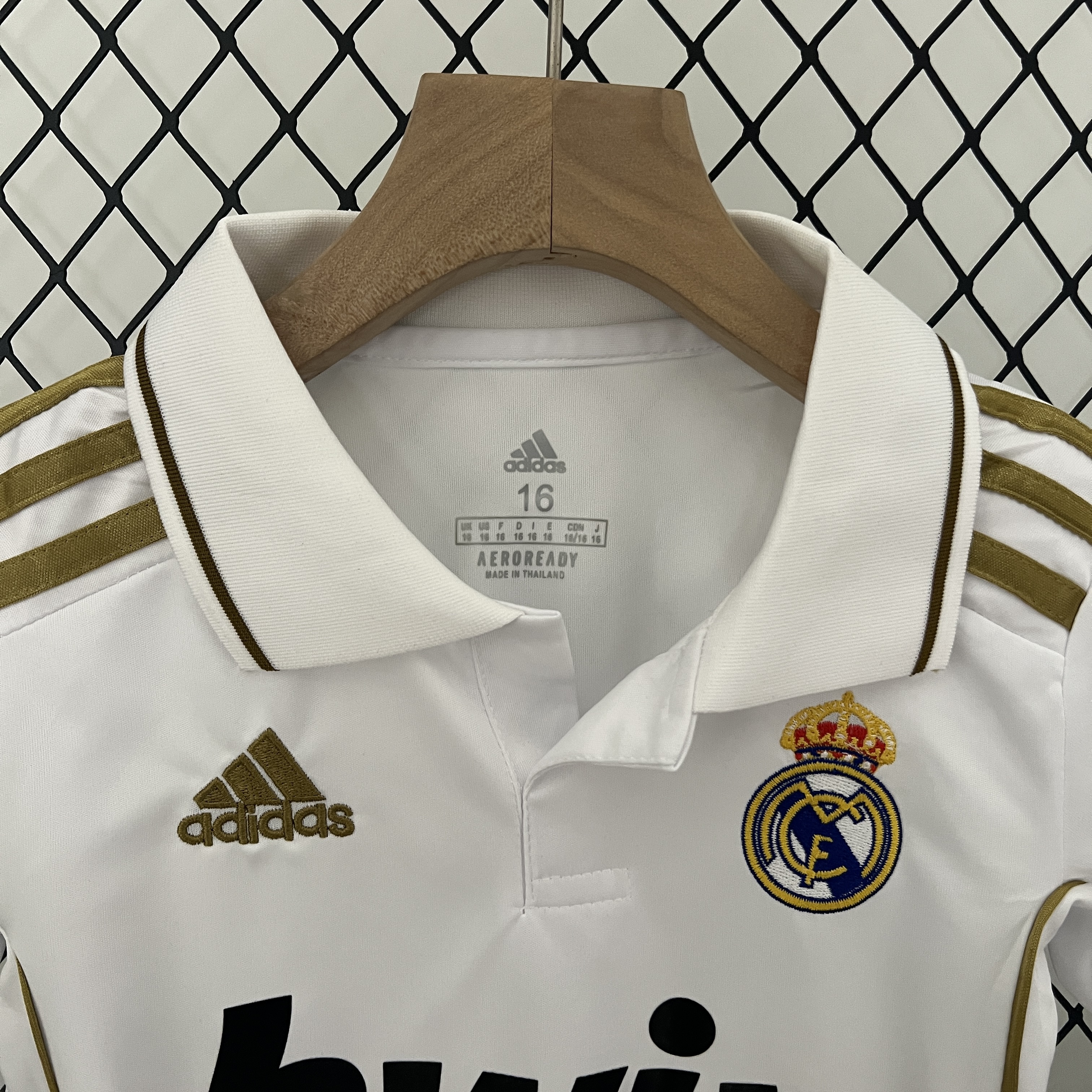 SIUjerseys-Retro Real Madrid 11-12 Home Stadium Kids Kit