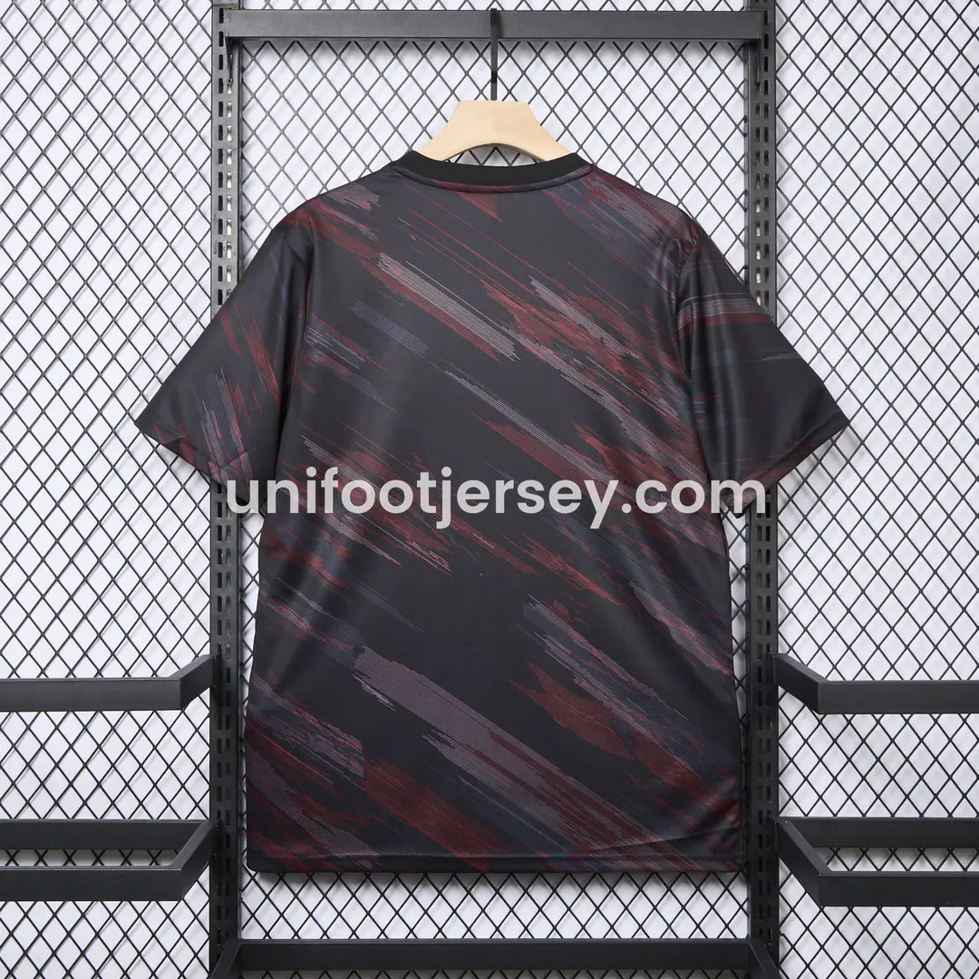 Bayern Munich 25-26 Black & Red Stripe Training Jersey - Fans:football jersey mysite: unitedjerseyfootball 邓江浪:football