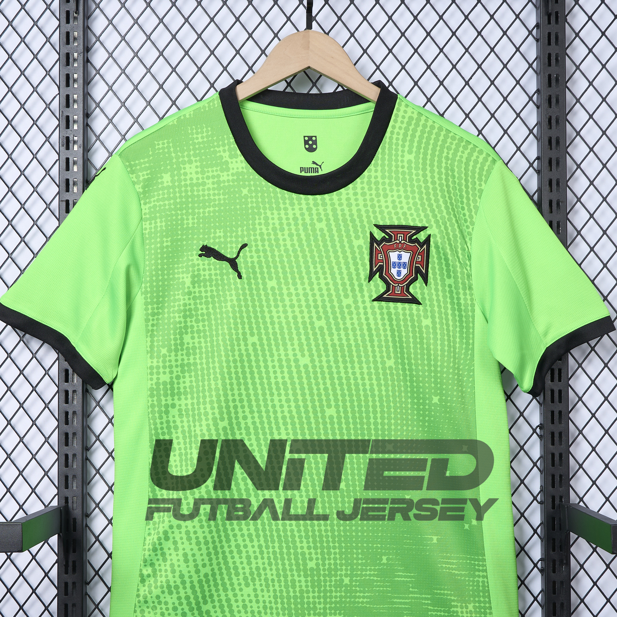 Portugal 2025-26 Green Goalkeeper Jersey - Fans Version:football jersey mysite: unitedjerseyfootball 邓江浪:football