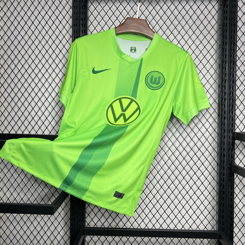 Wolfsburg 24-25 Home Stadium Jersey - Fans Version:football jersey mysite: unitedjerseyfootball 邓江浪:football