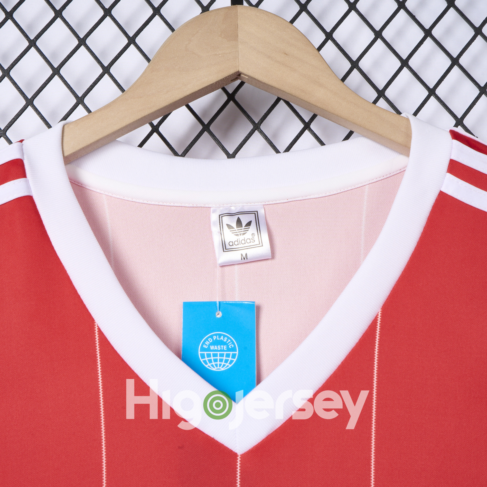 Higojerseys-Retro Hamburger SV 83-84 Away Stadium Jersey