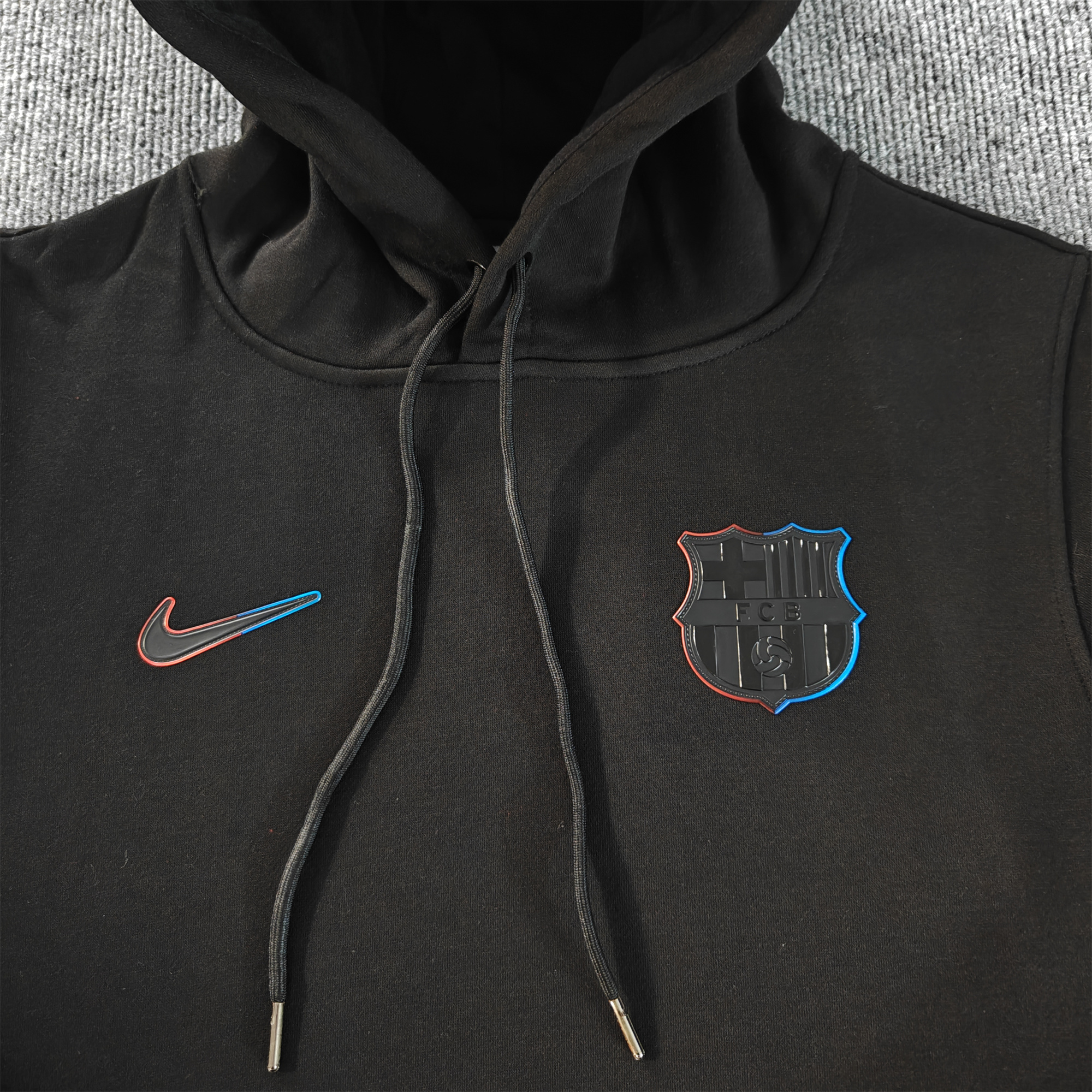 SIUjerseys-Barcelona 24-25 Black Team Badge Hoodie - Black