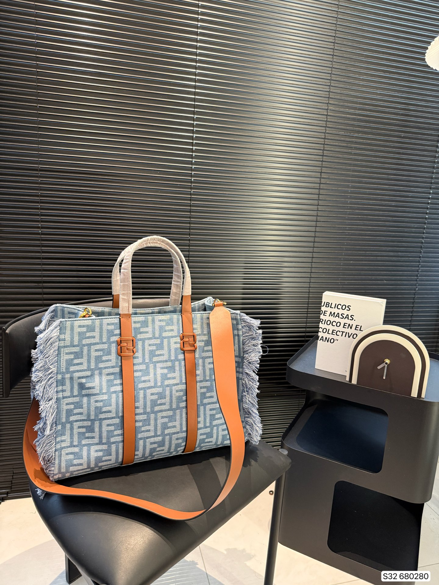 FENDI ボストンバッグ FENDI 状態完璧！ズッカ柄ミニボストンバッグのご紹介
