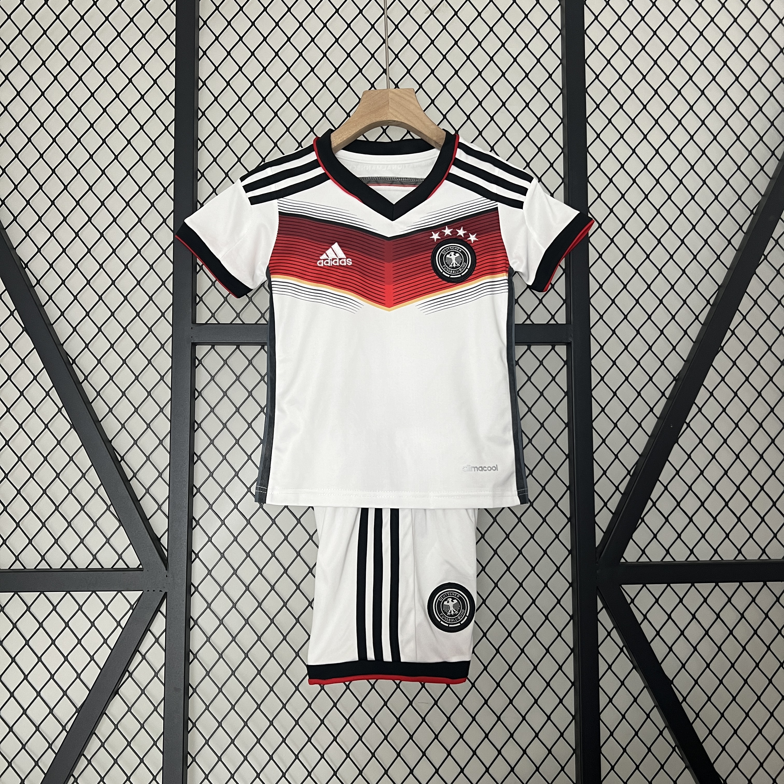 ManixJersey.com | Retro Germany 2014 Home Stadium Kids Kit -Customize Name, Number and Patch | Worldwide Shipping